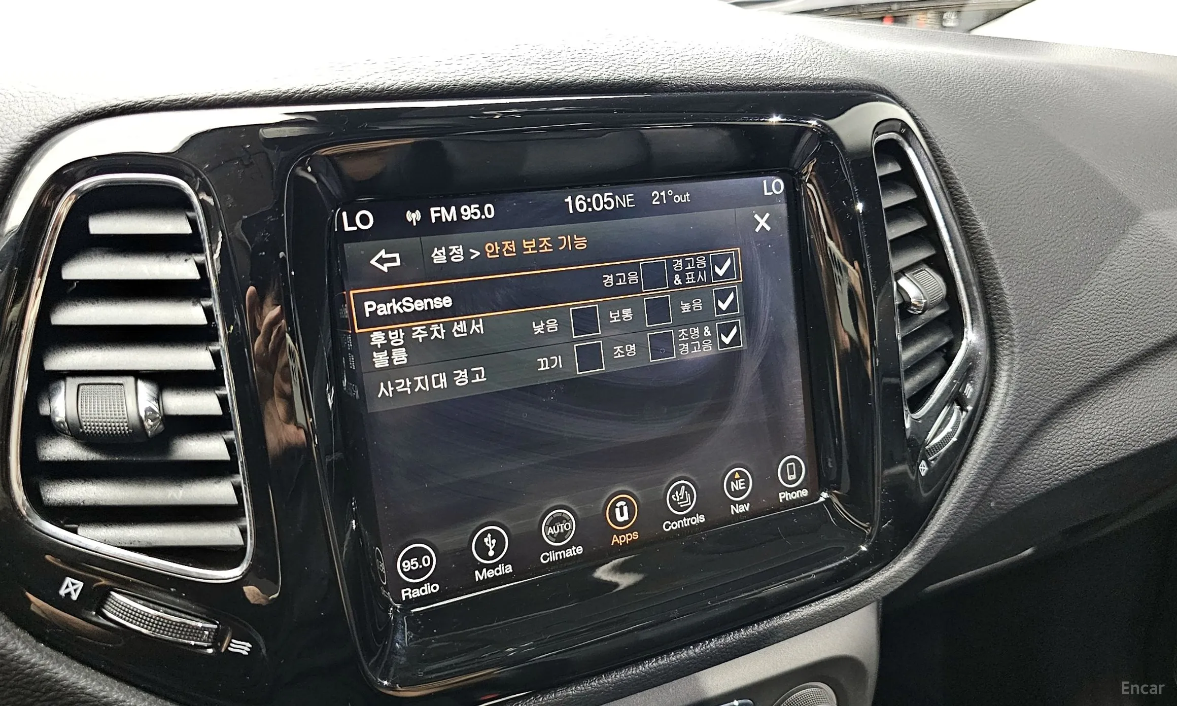 Jeep Compass 2nd Generation превью 16