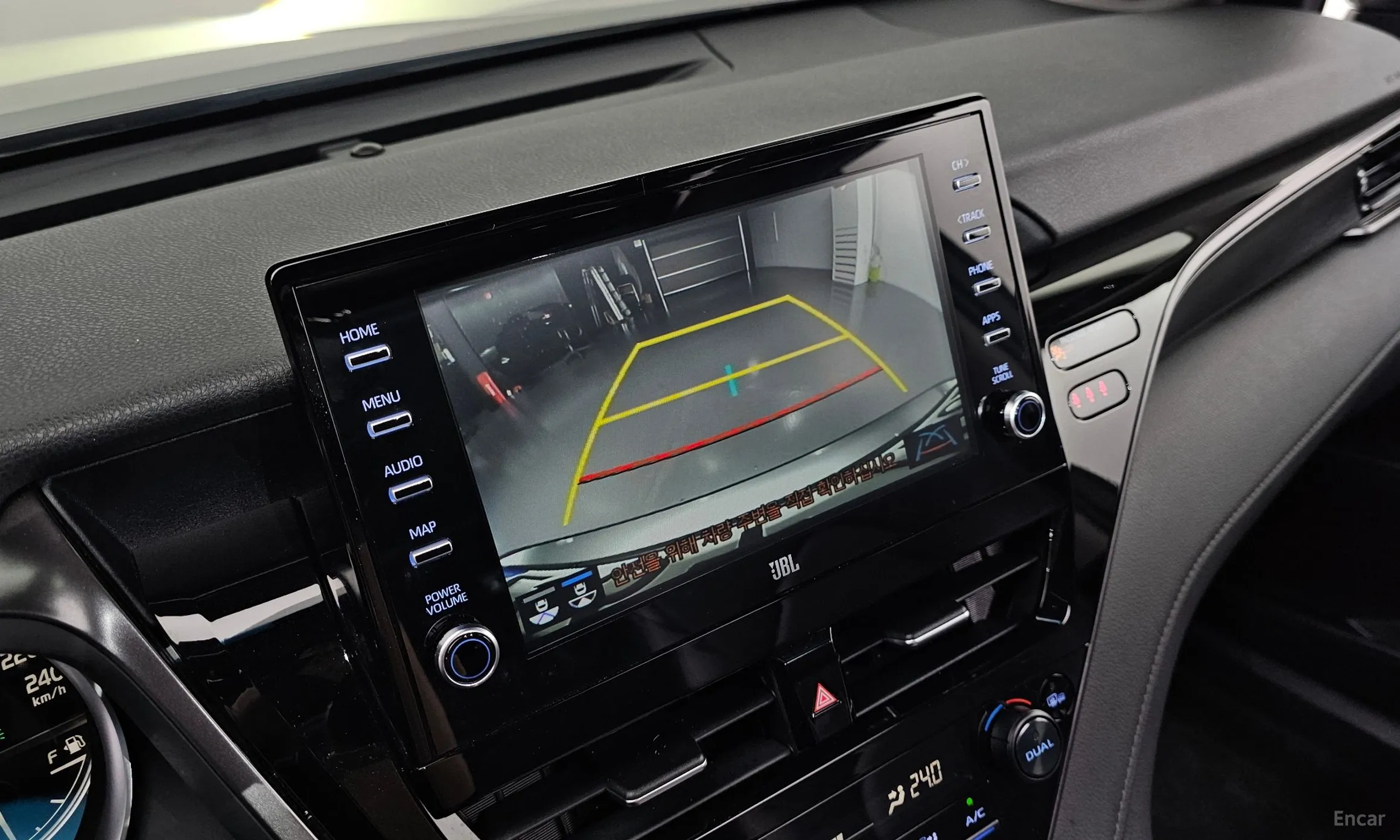 Toyota Camry (XV70) превью 16