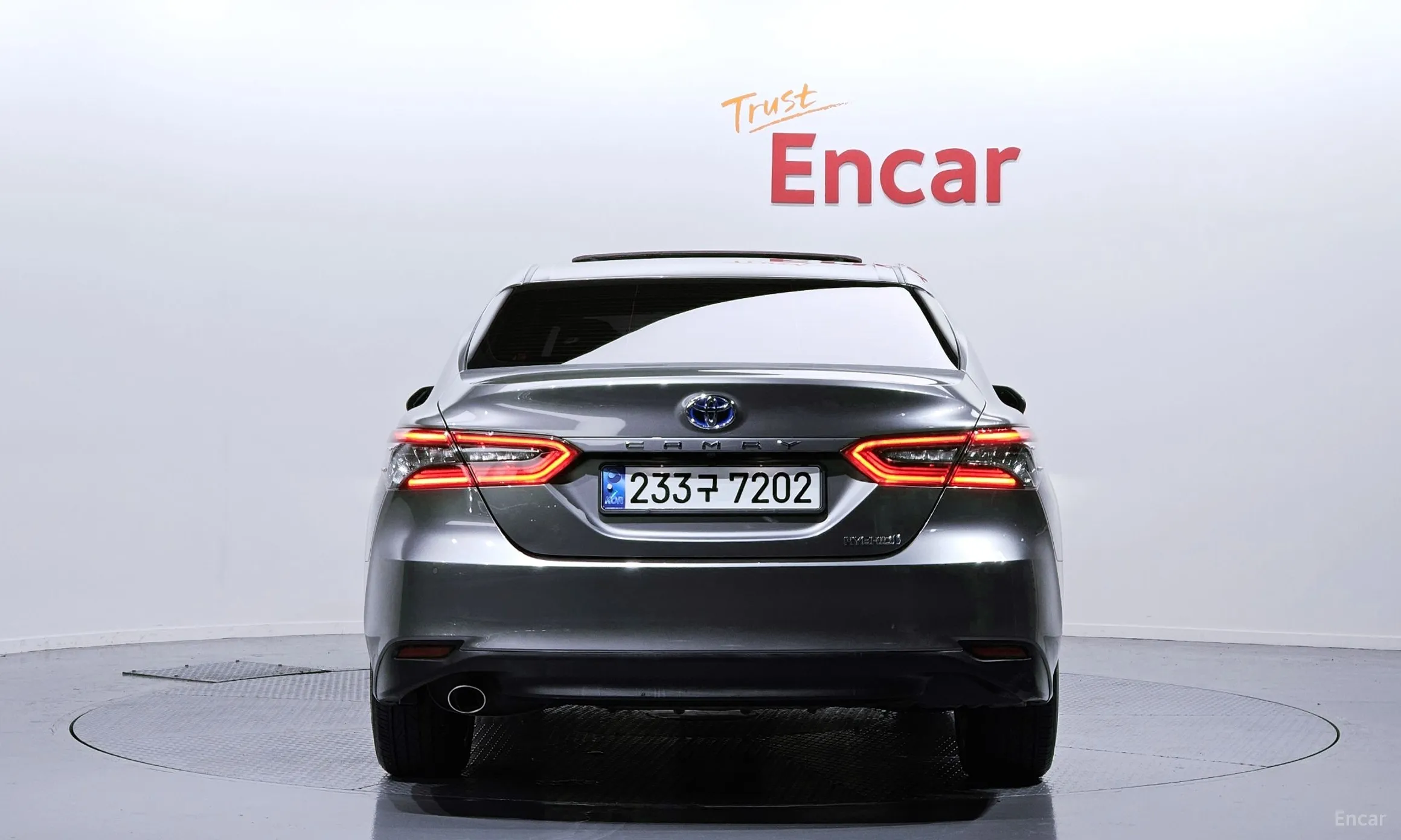 Toyota Camry (XV70) превью 4