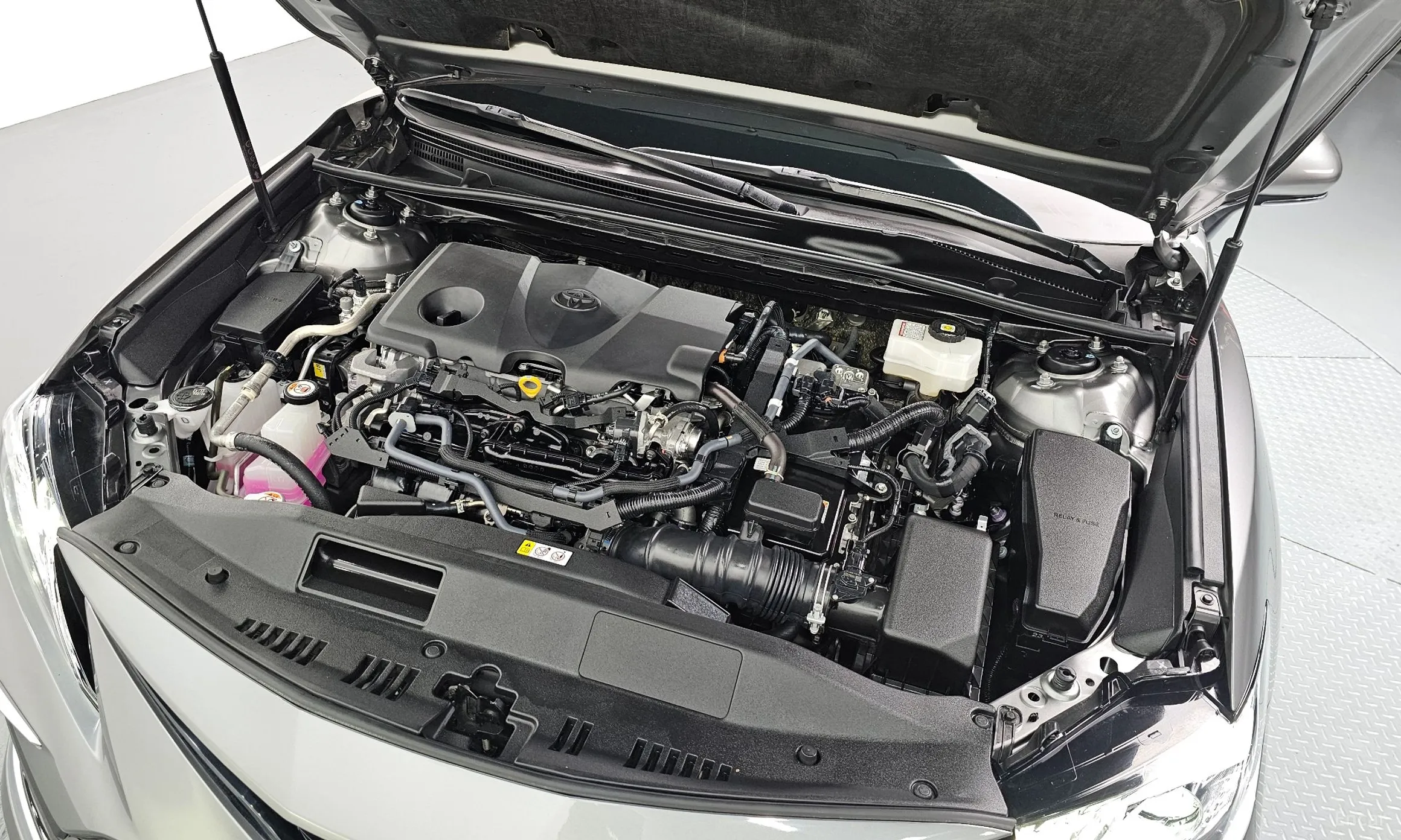 Toyota Camry (XV70) превью 6