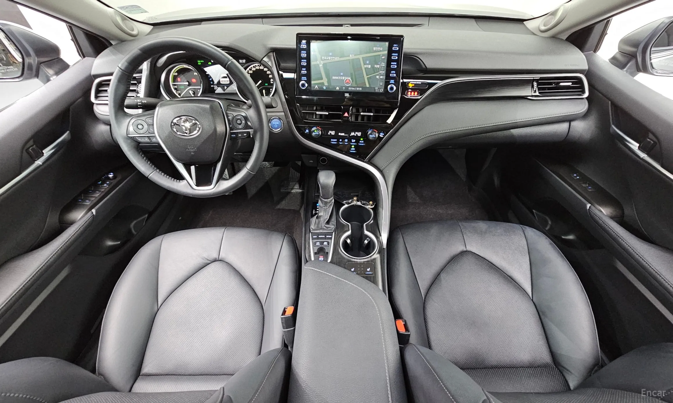Toyota Camry (XV70) превью 7