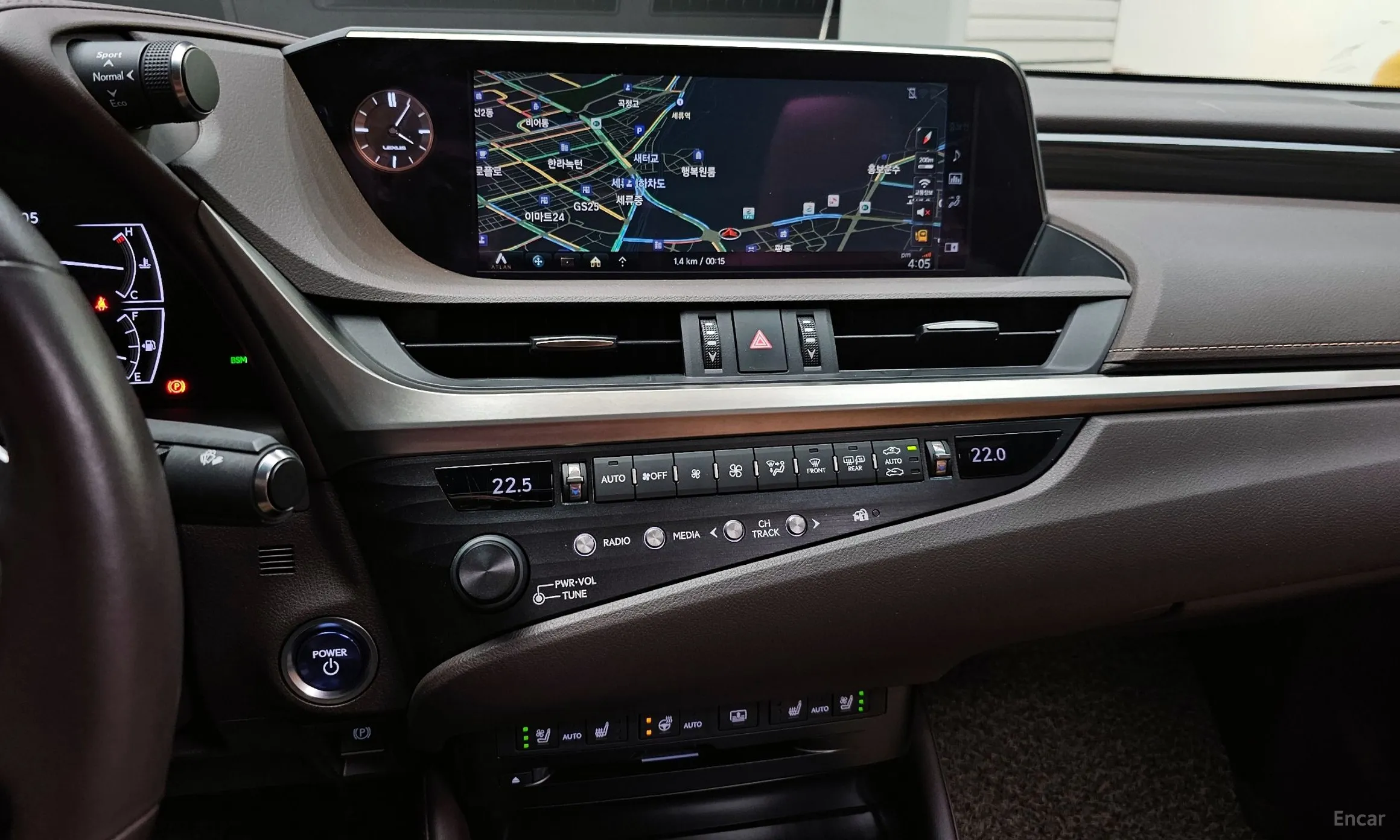 Lexus ES300h 7th Generation превью 14