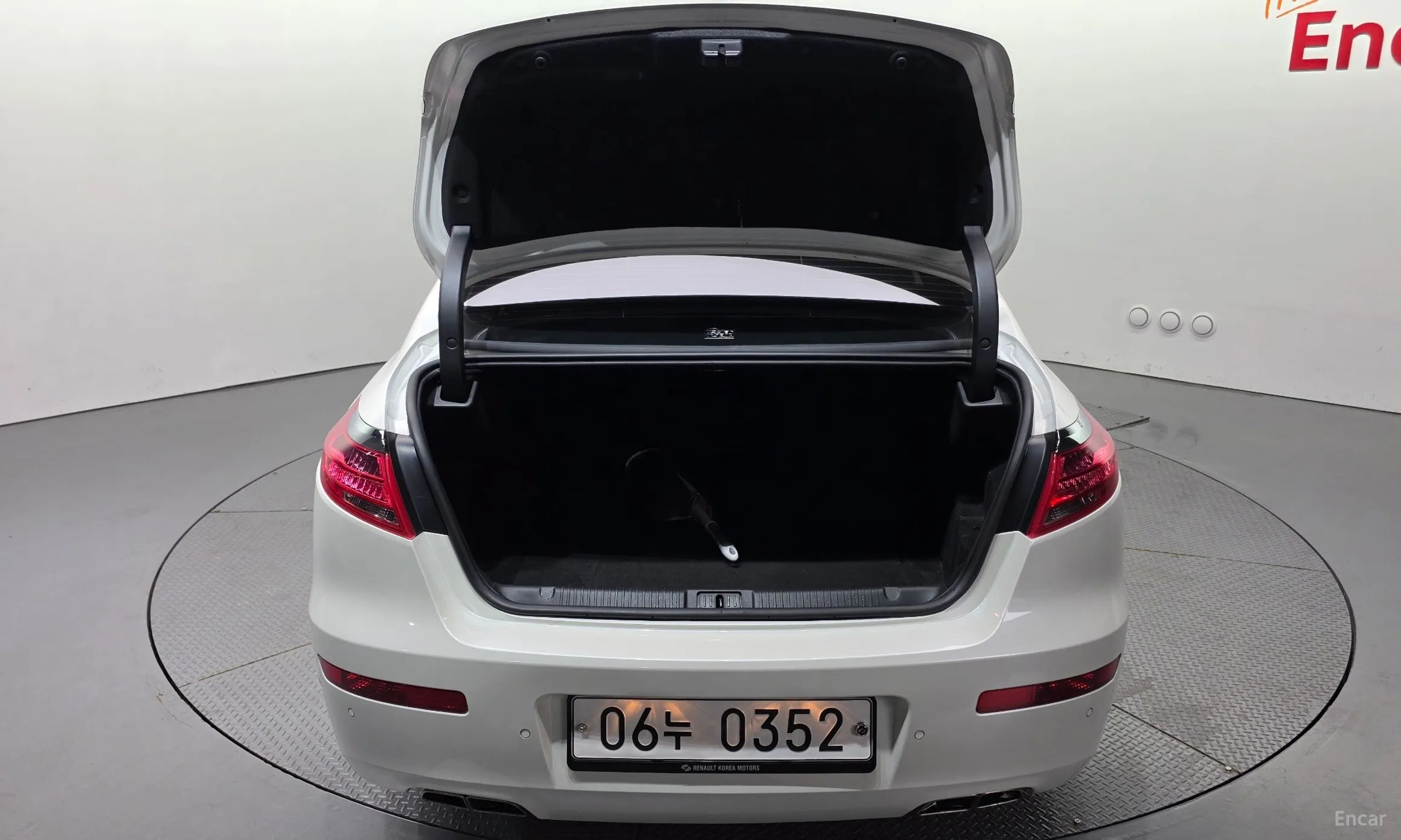 Renault Korea (Samsung) SM7 превью 20
