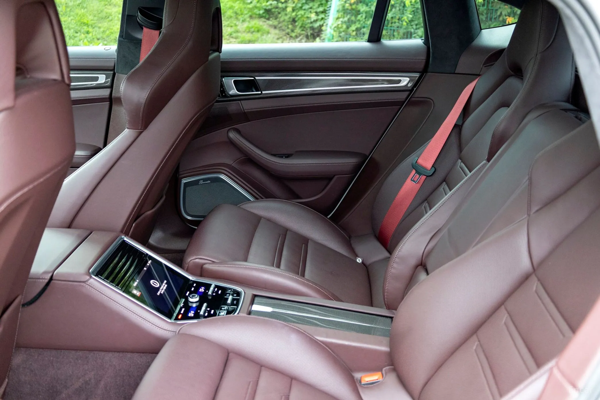 Porsche Panamera (971) превью 10