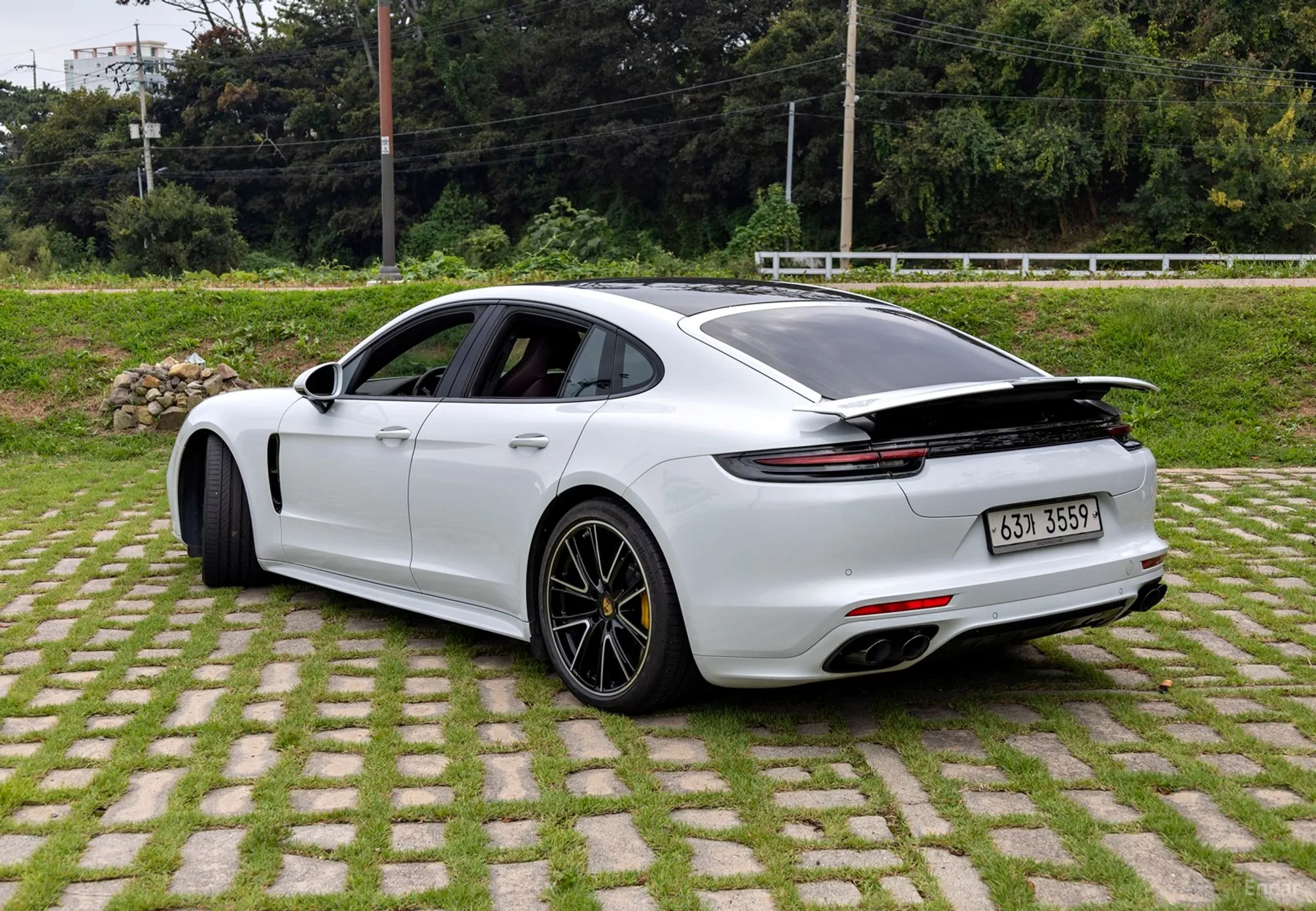 Porsche Panamera (971) превью 5