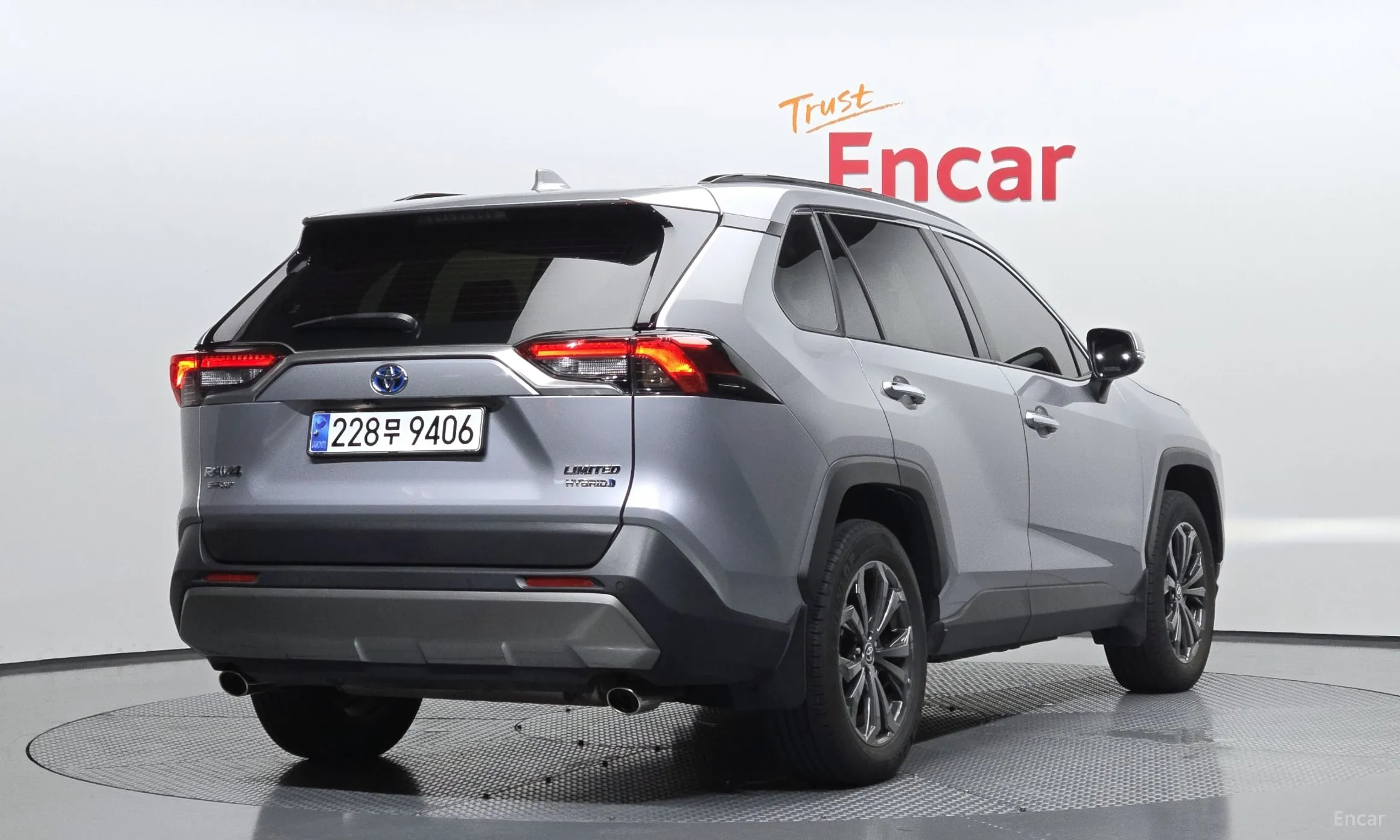 Toyota RAV4 5th Generation превью 2