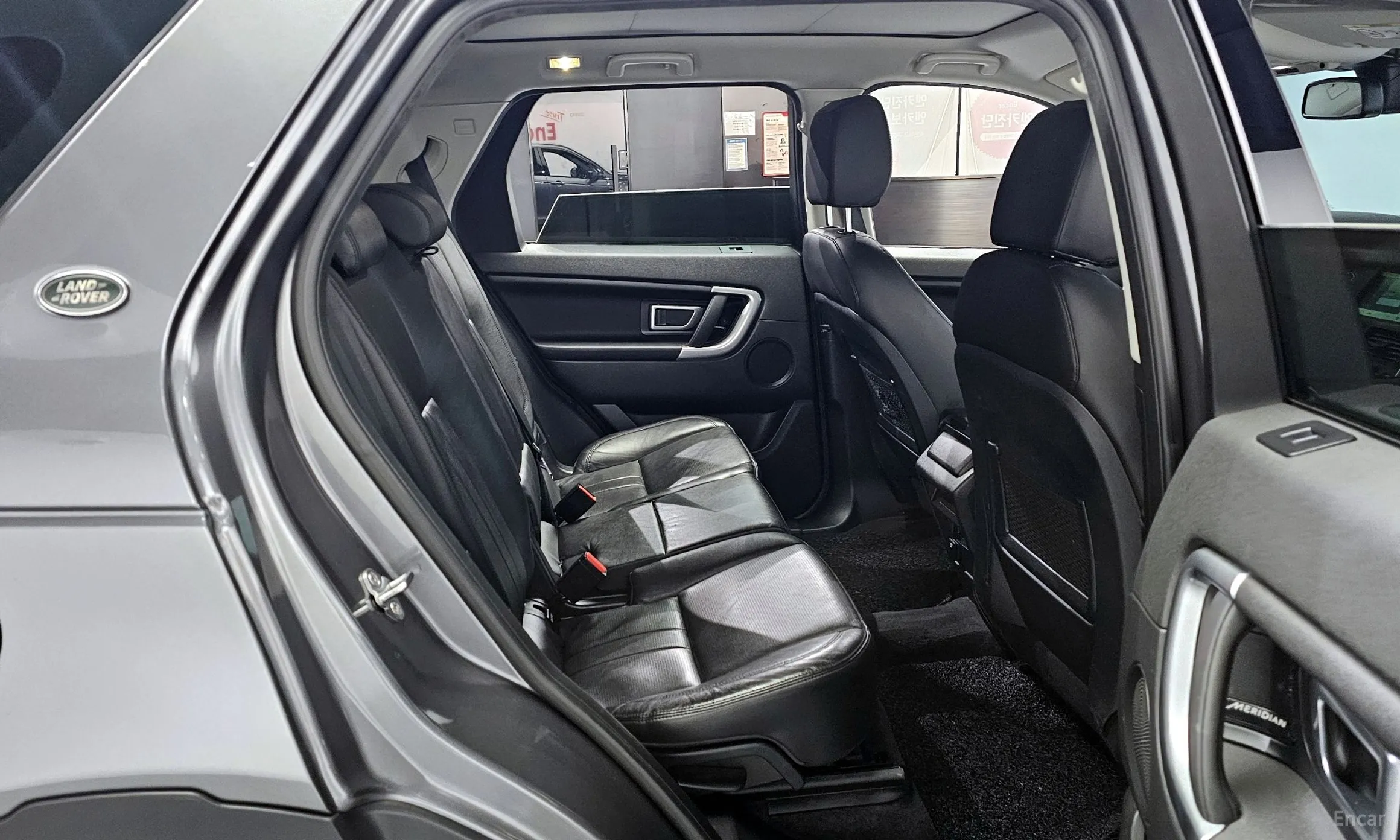 Land Rover Discovery Sports превью 12