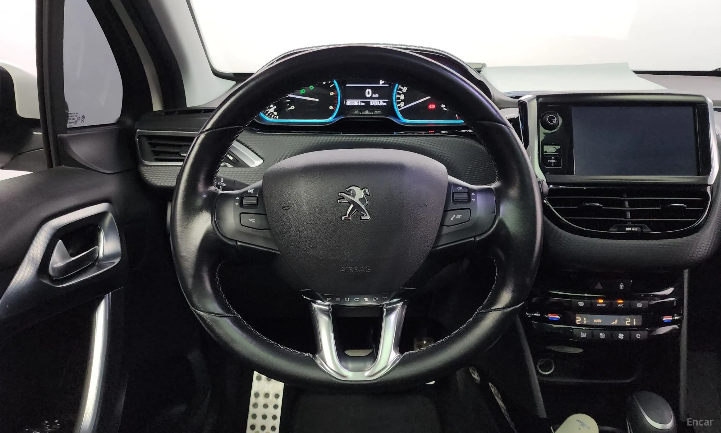 Peugeot 2008. превью 16