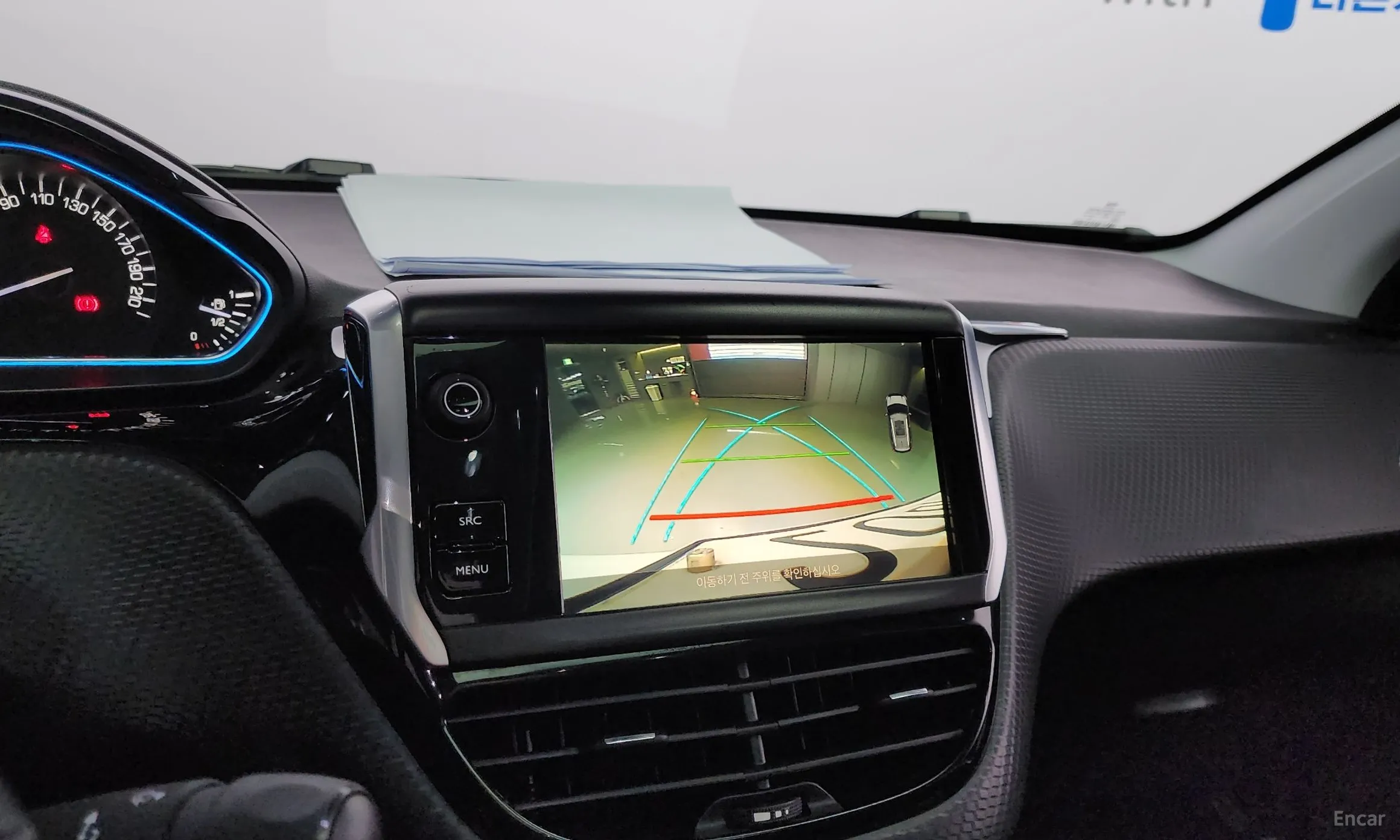 Peugeot 2008. превью 18
