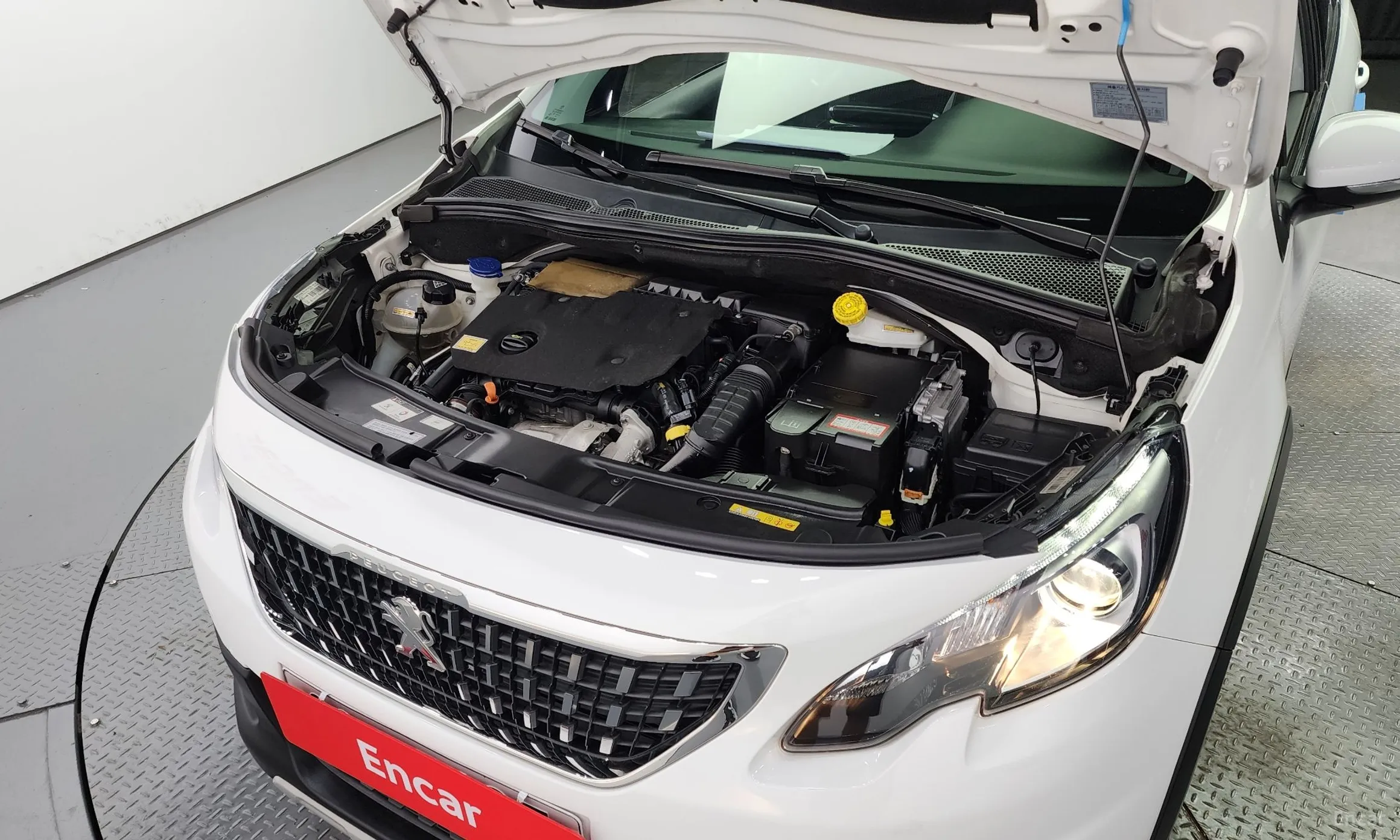 Peugeot 2008. превью 6
