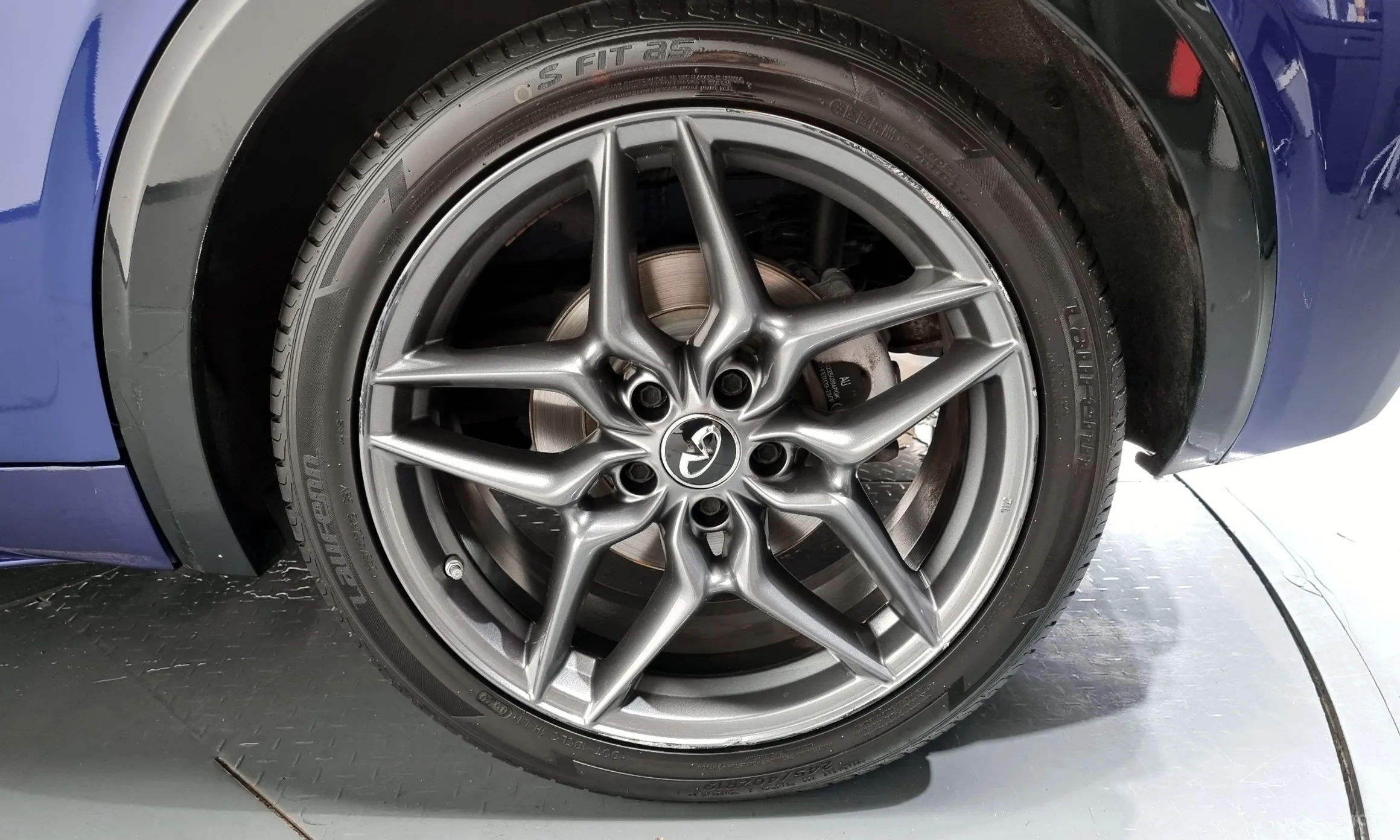 Infiniti Q30 превью 5