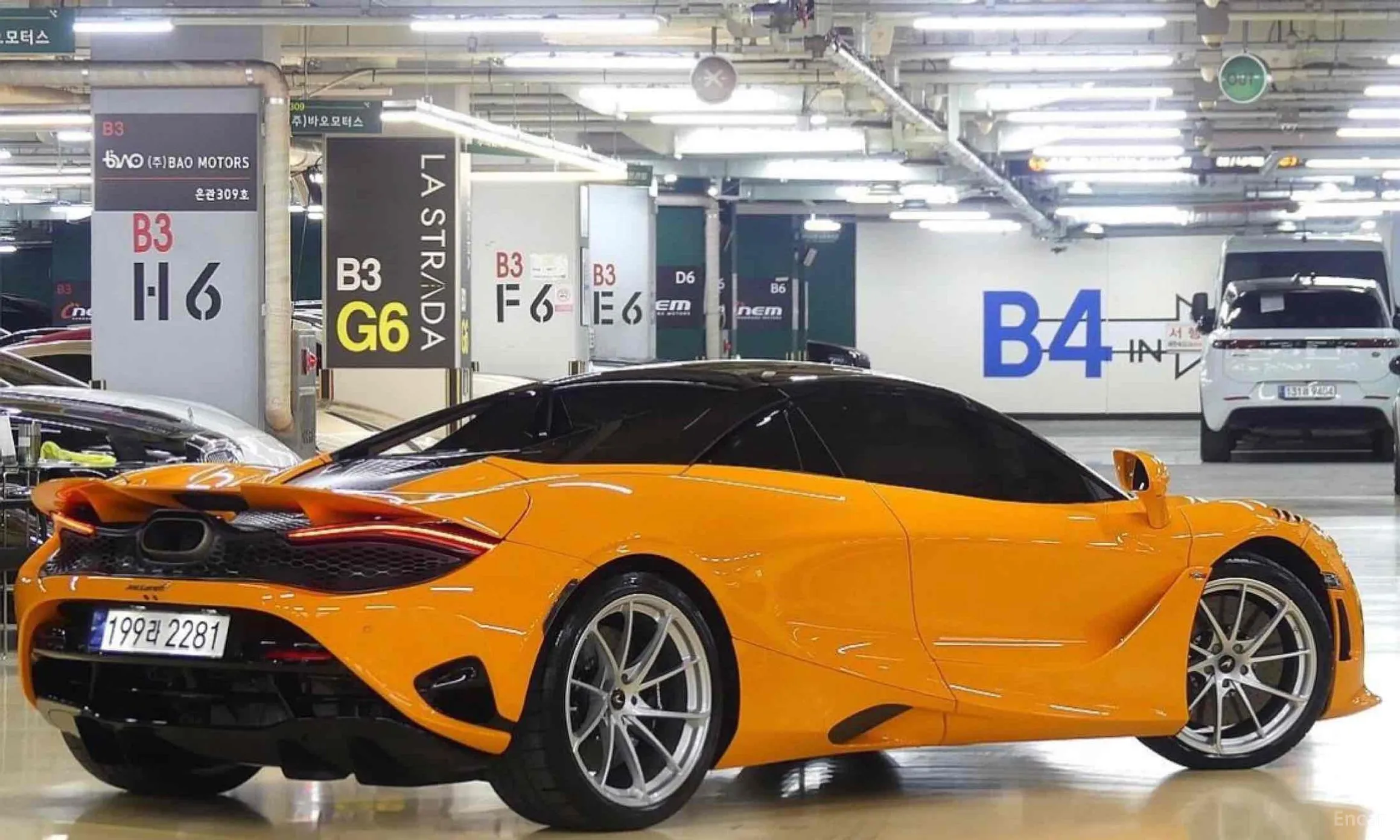 McLaren 750S превью 3