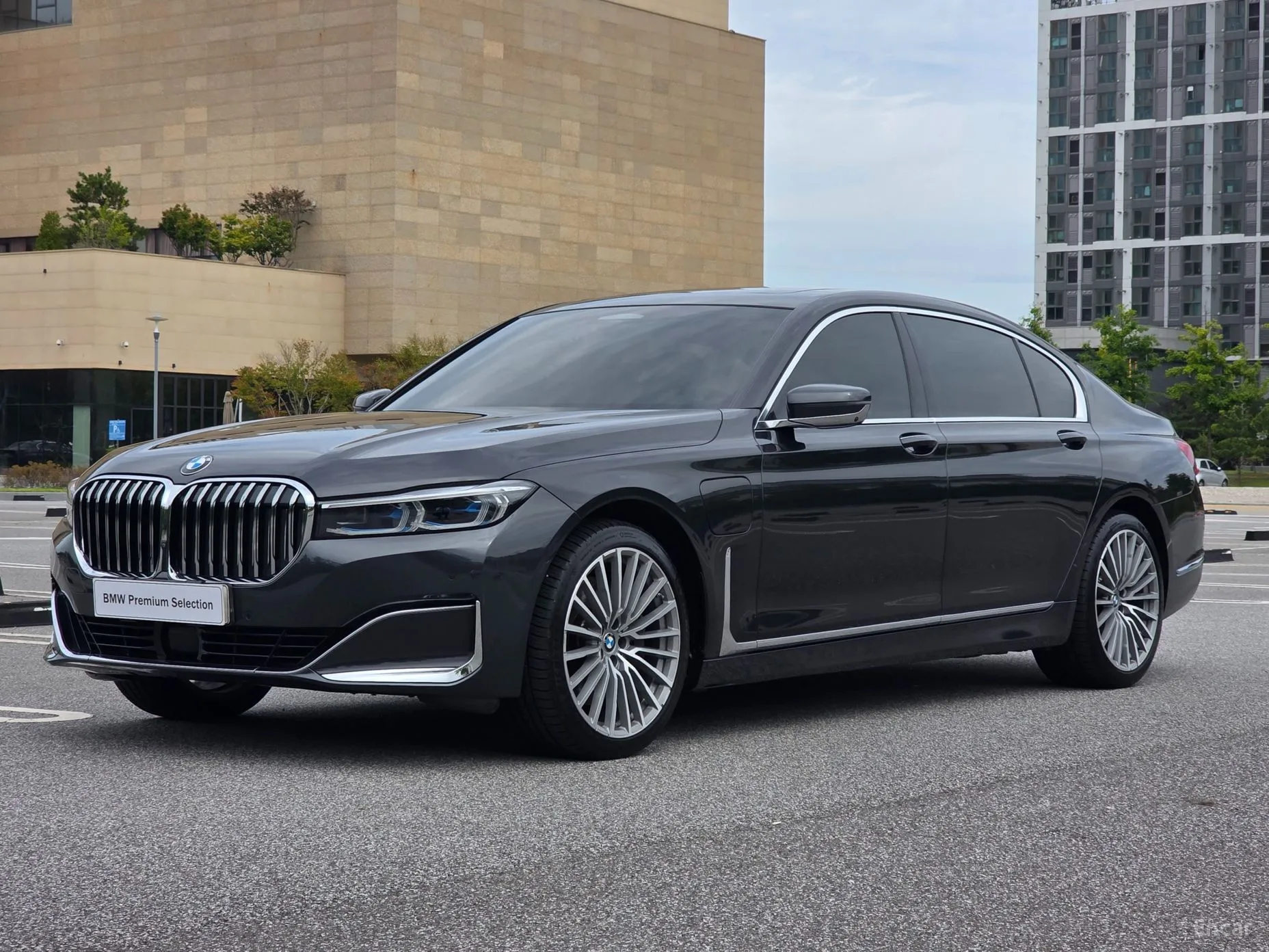 BMW 7 Series (G11)