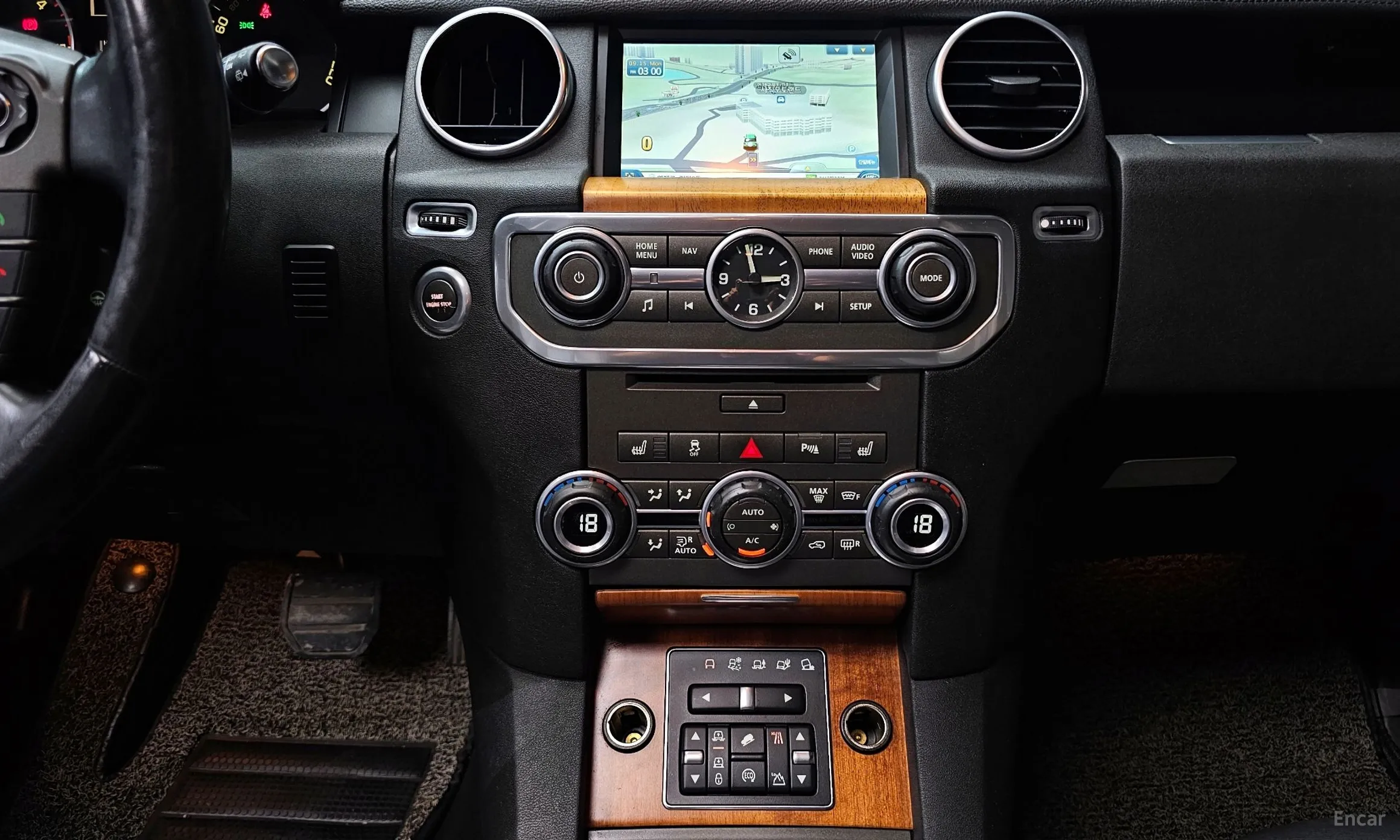 Land Rover Discovery 4 превью 16