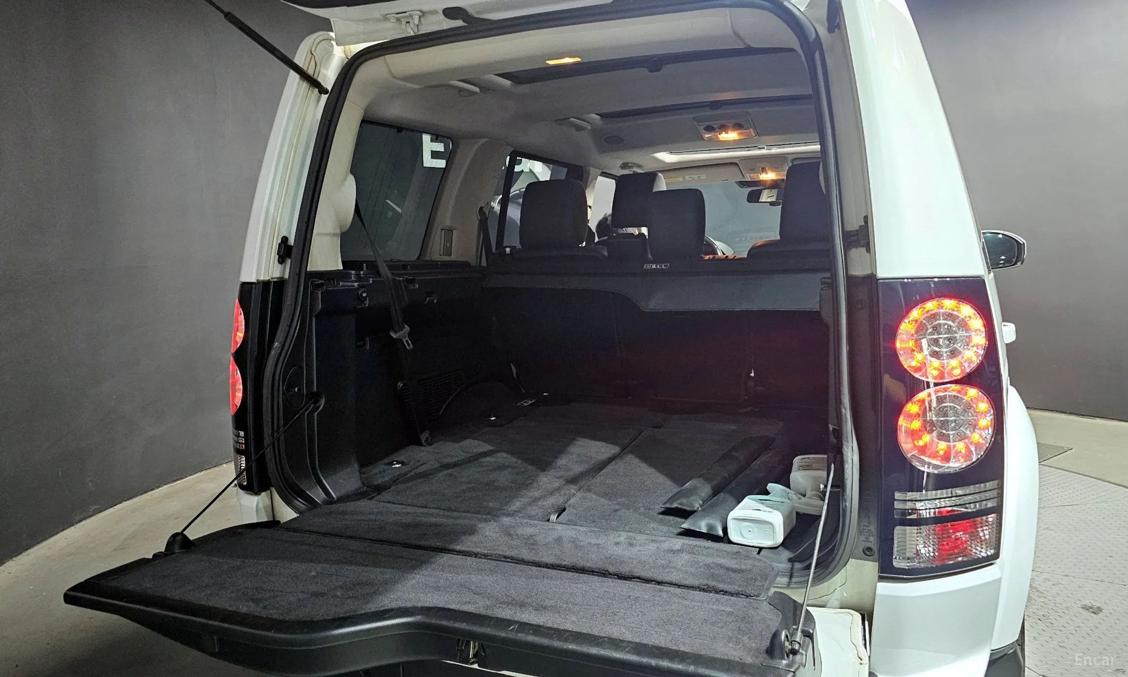 Land Rover Discovery 4 превью 20