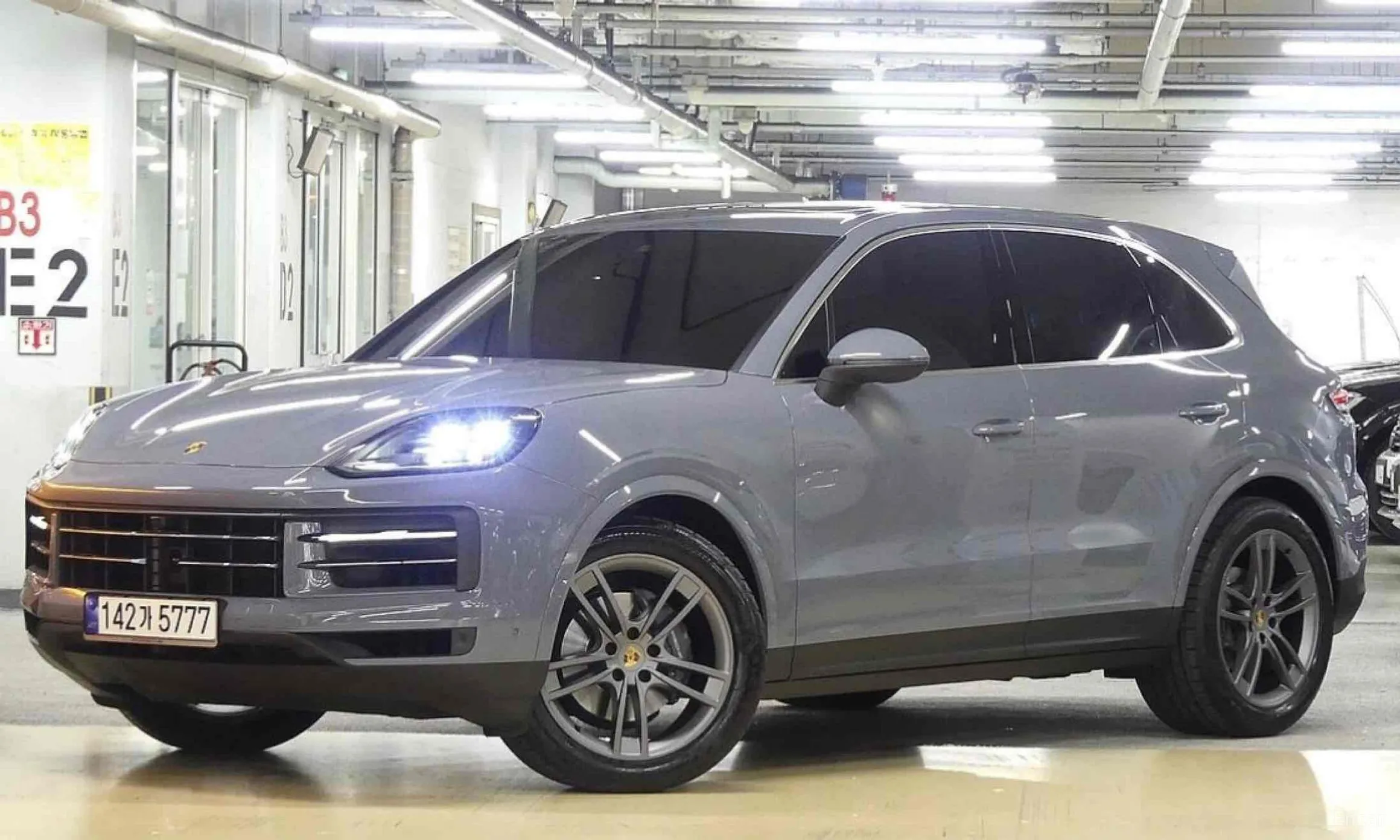 Porsche Cayenne (PO536) превью 2