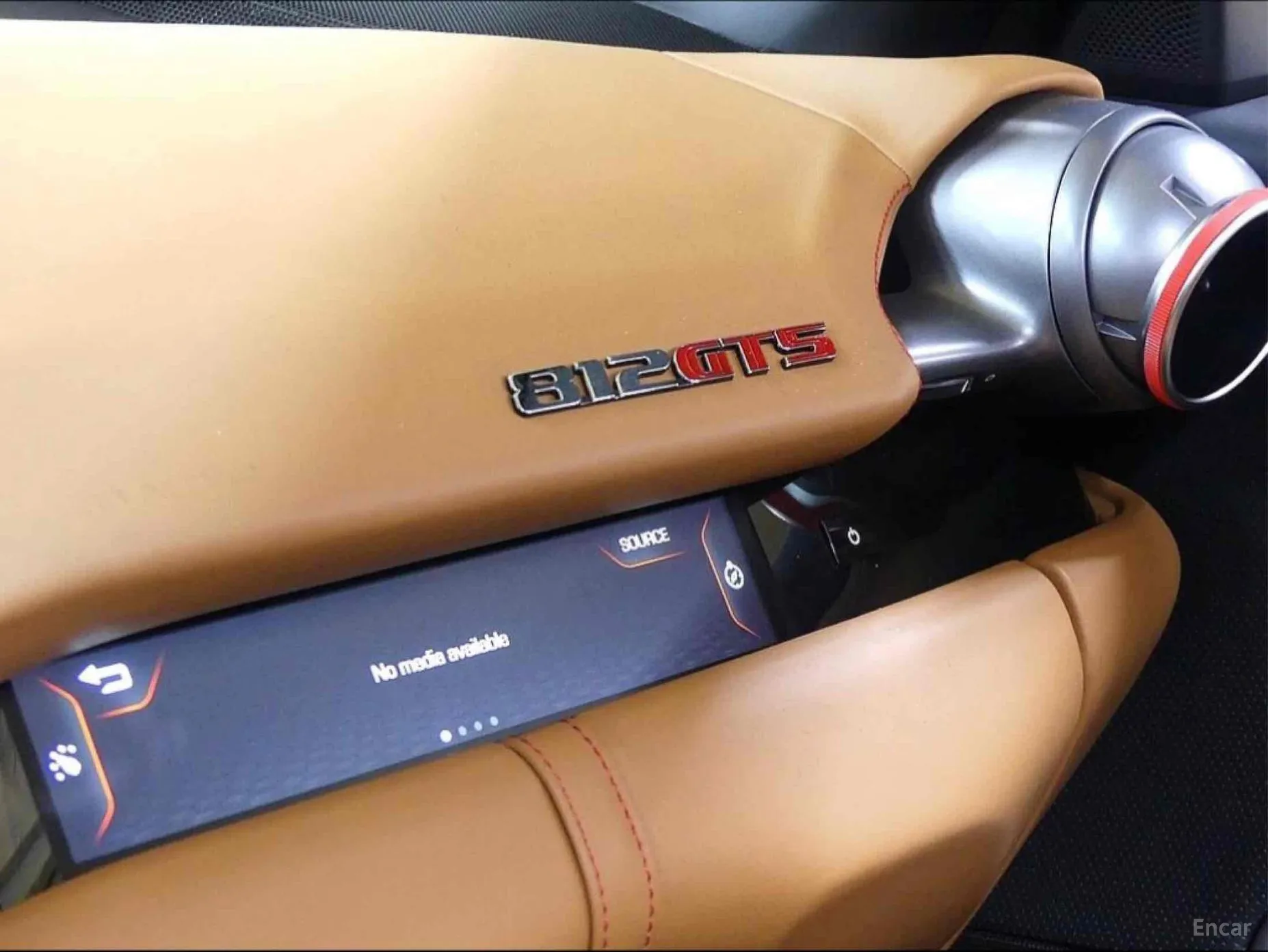 Ferrari 812 GTS превью 17