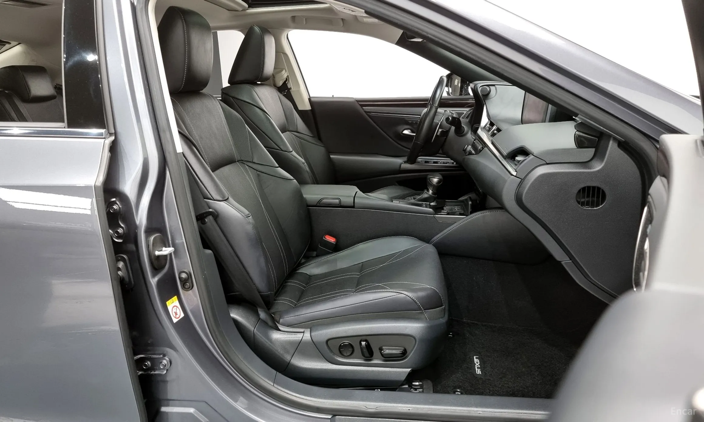 Lexus ES300h 7th Generation превью 11