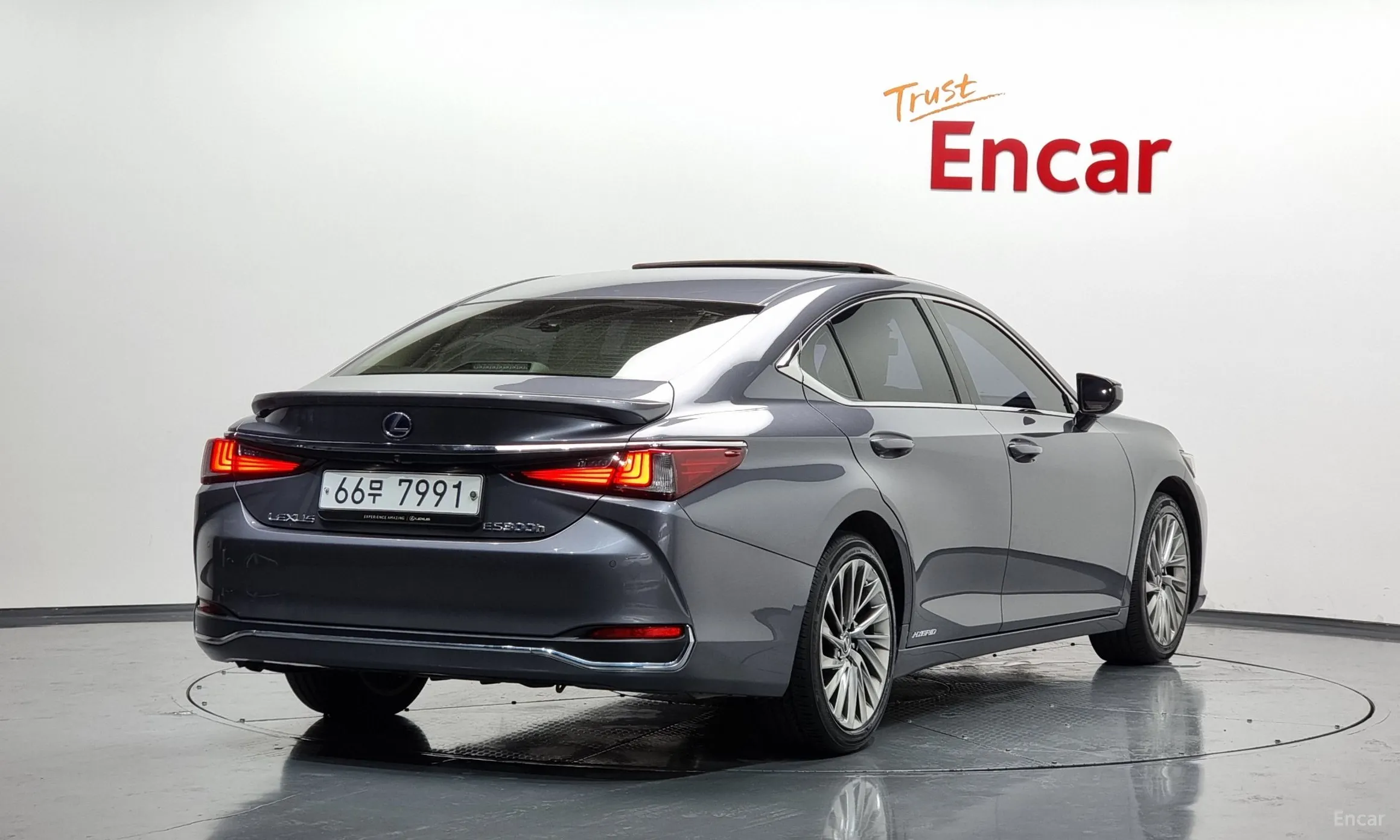 Lexus ES300h 7th Generation