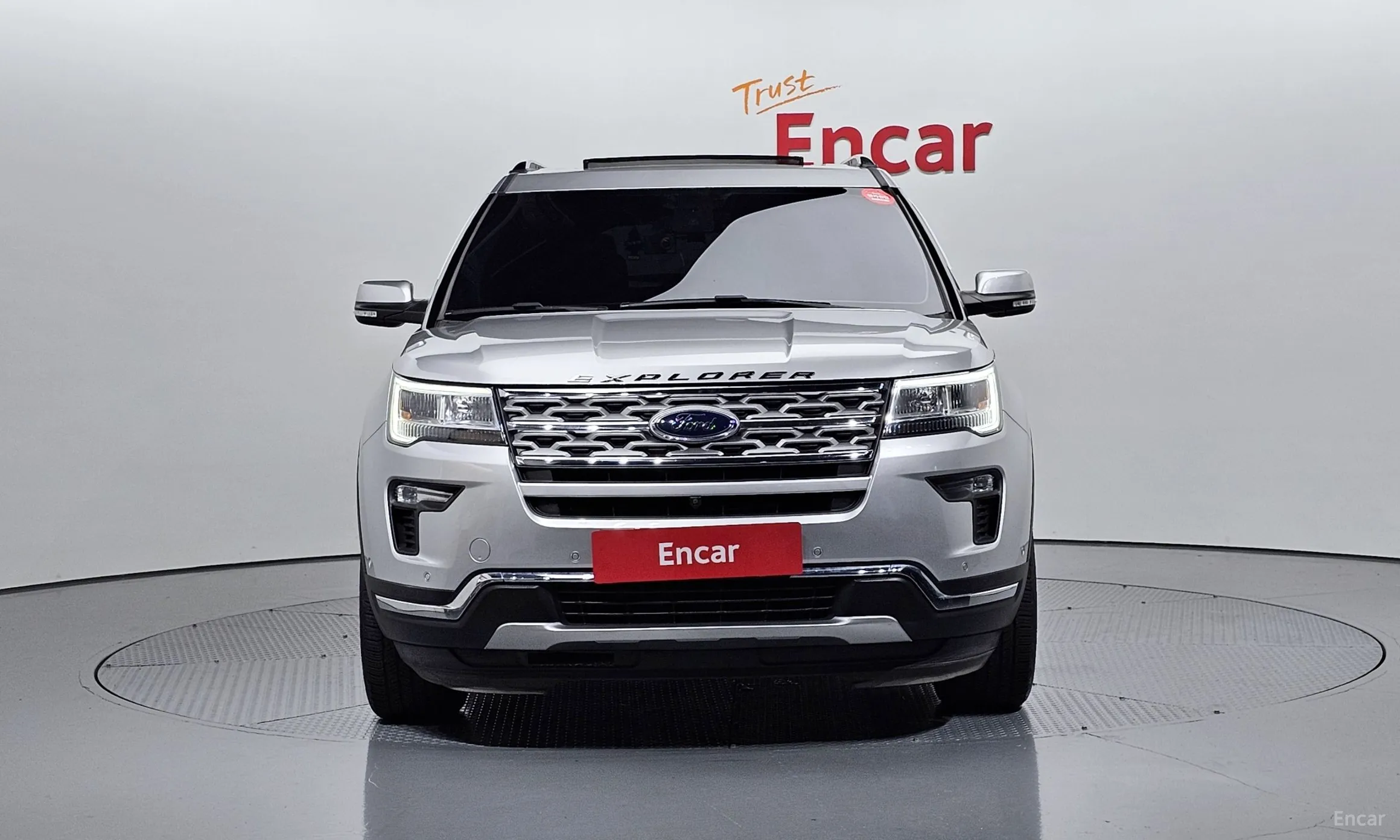 Ford Explorer превью 3