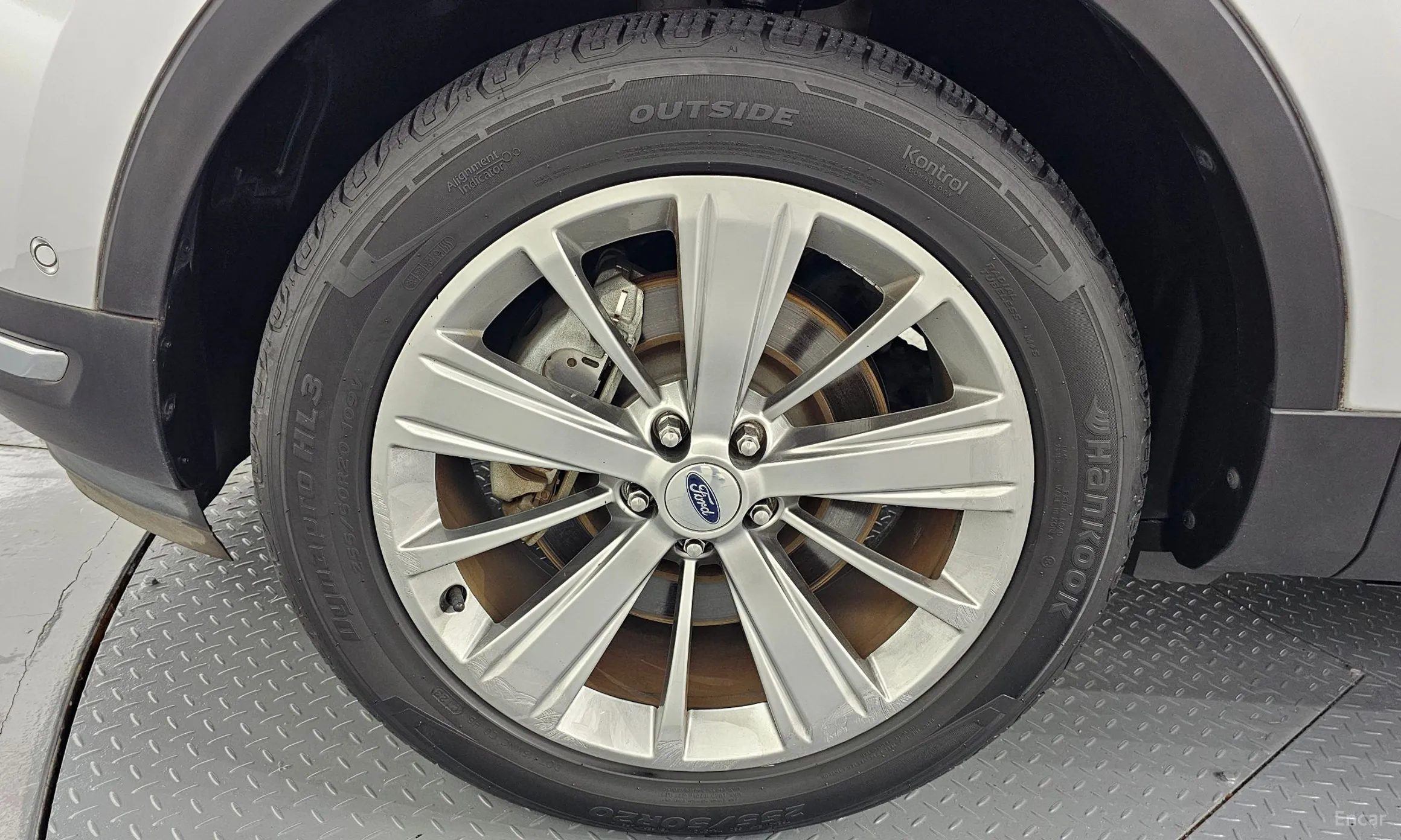 Ford Explorer превью 5