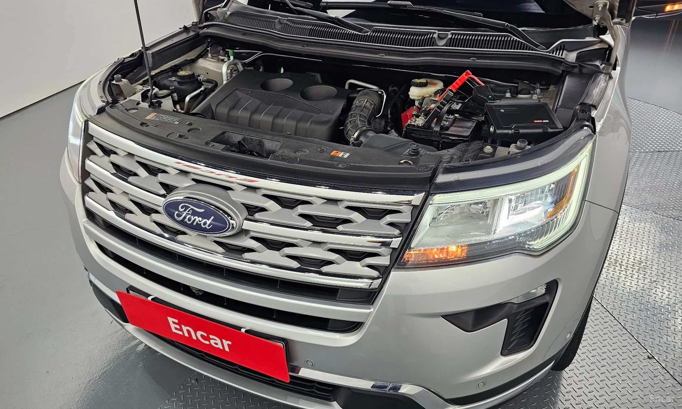 Ford Explorer превью 6