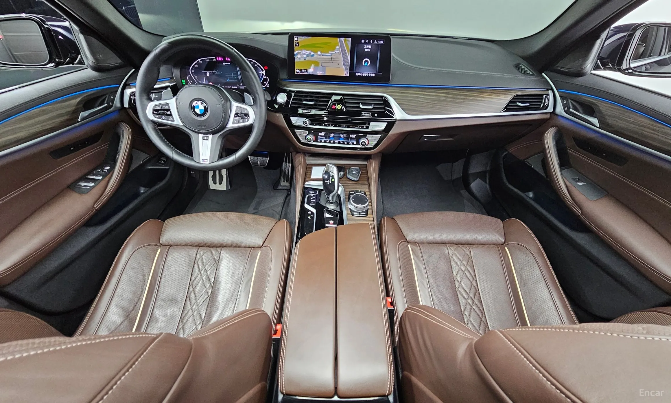 BMW 5 Series (G30) превью 7