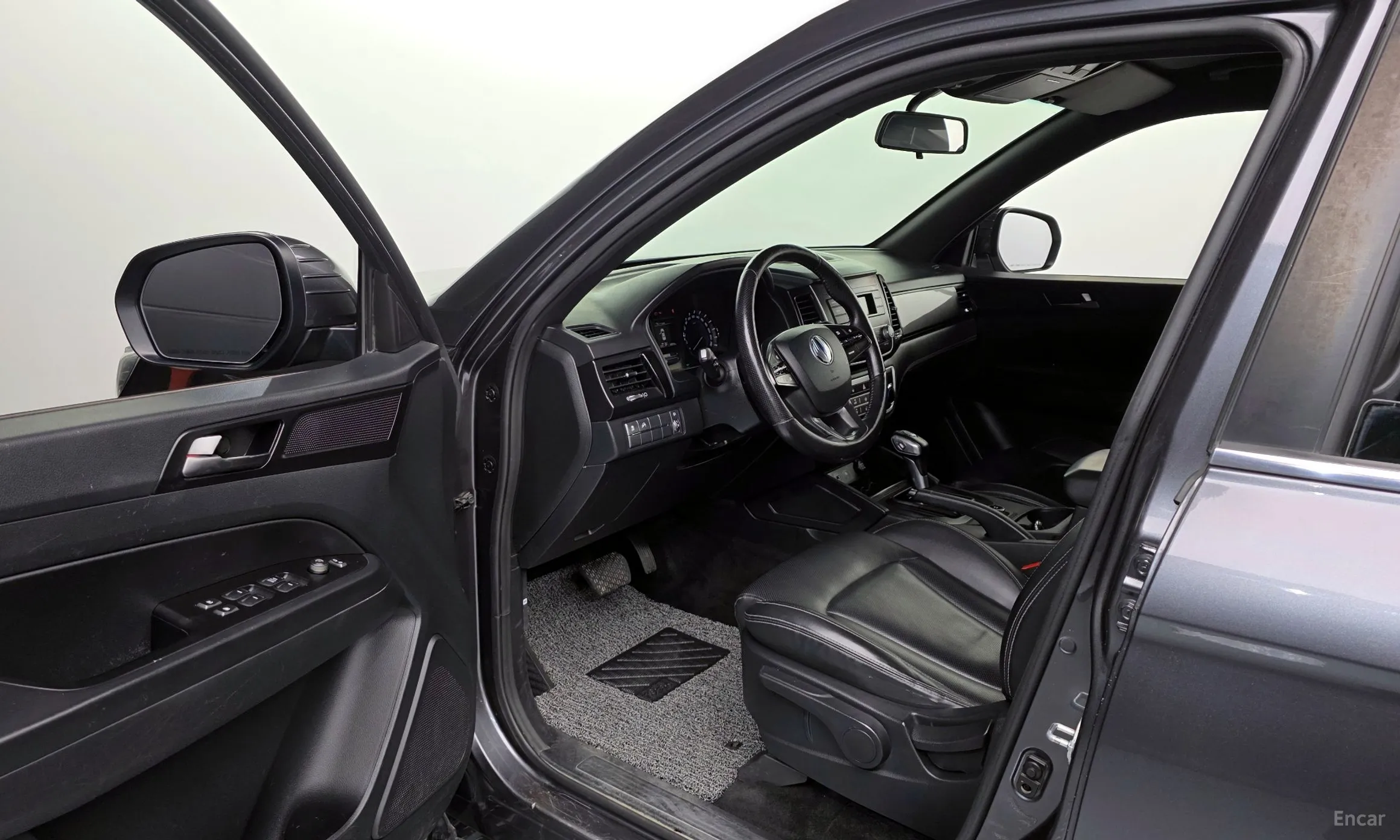 KG Mobility (SsangYong) Rexton Sports превью 10