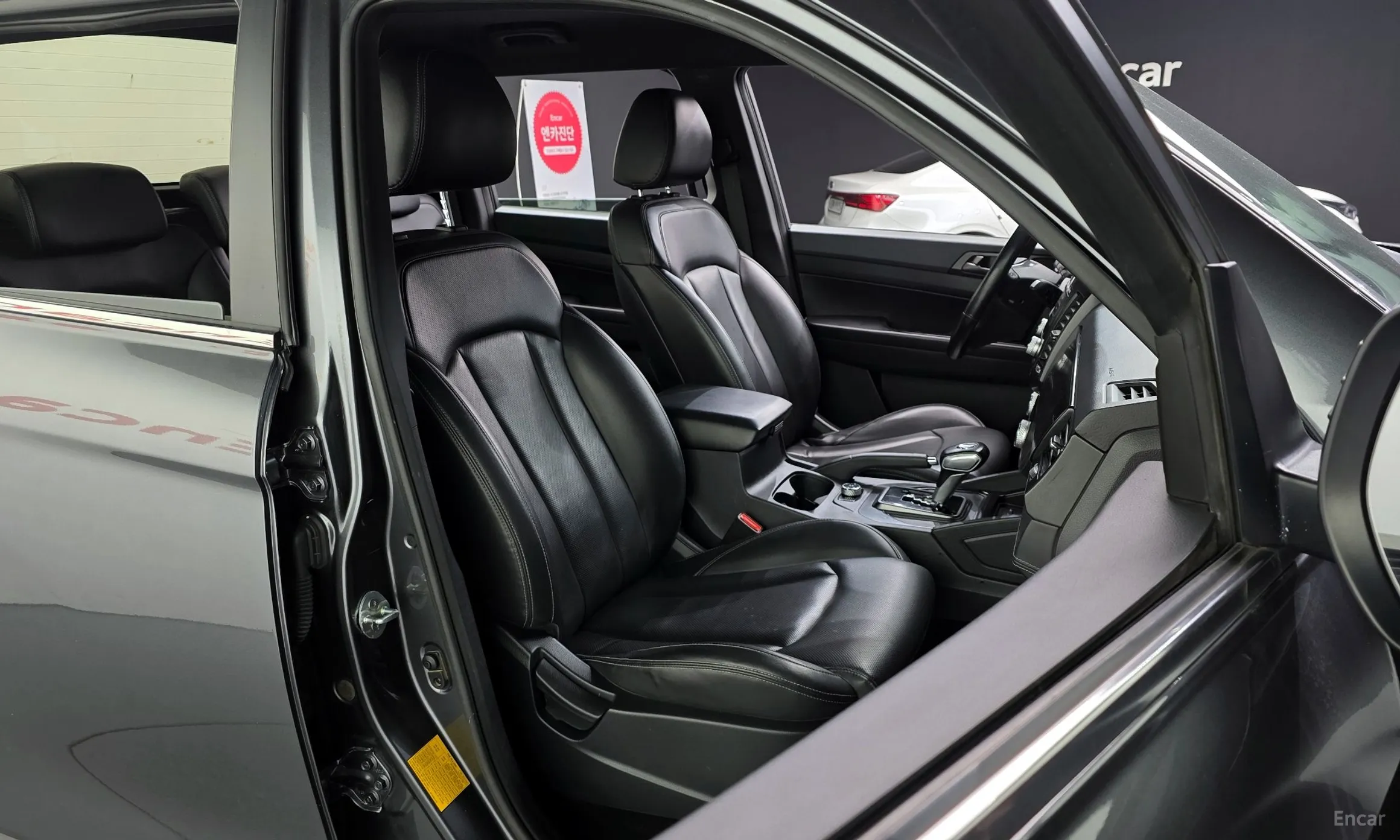KG Mobility (SsangYong) Rexton Sports превью 20