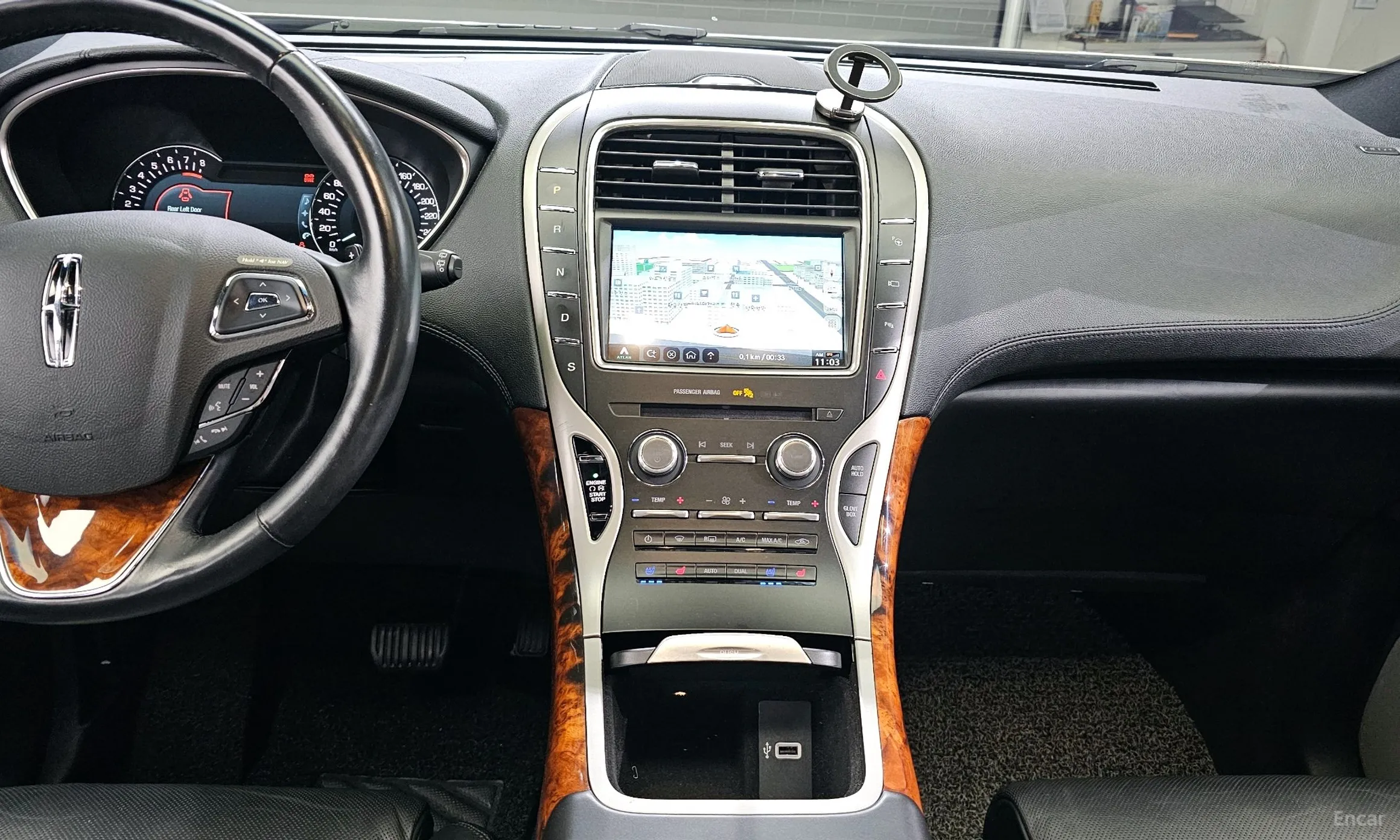 Lincoln MKX 2nd Generation превью 19
