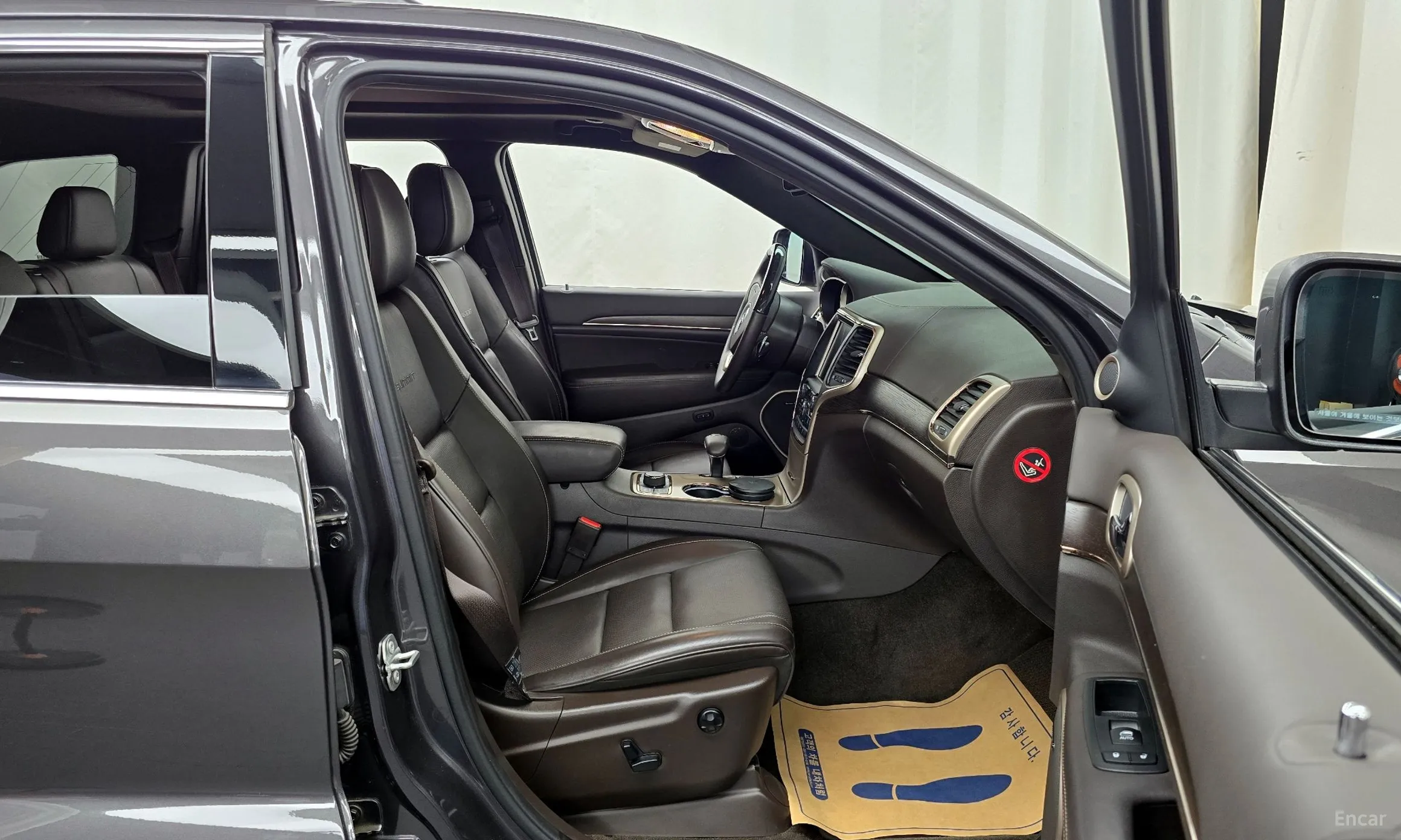 Jeep Grand Cherokee превью 11