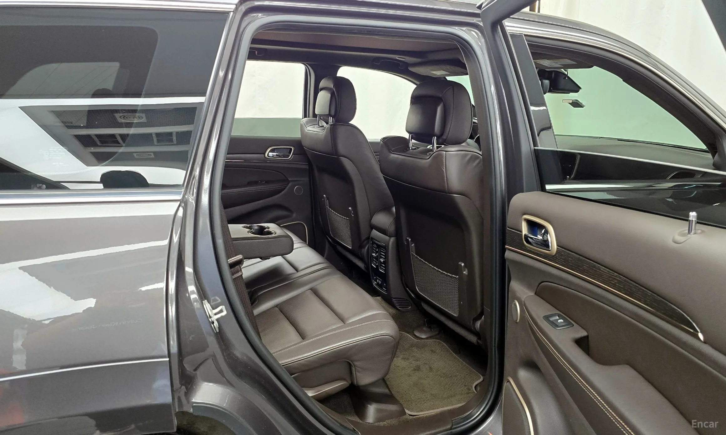 Jeep Grand Cherokee превью 12