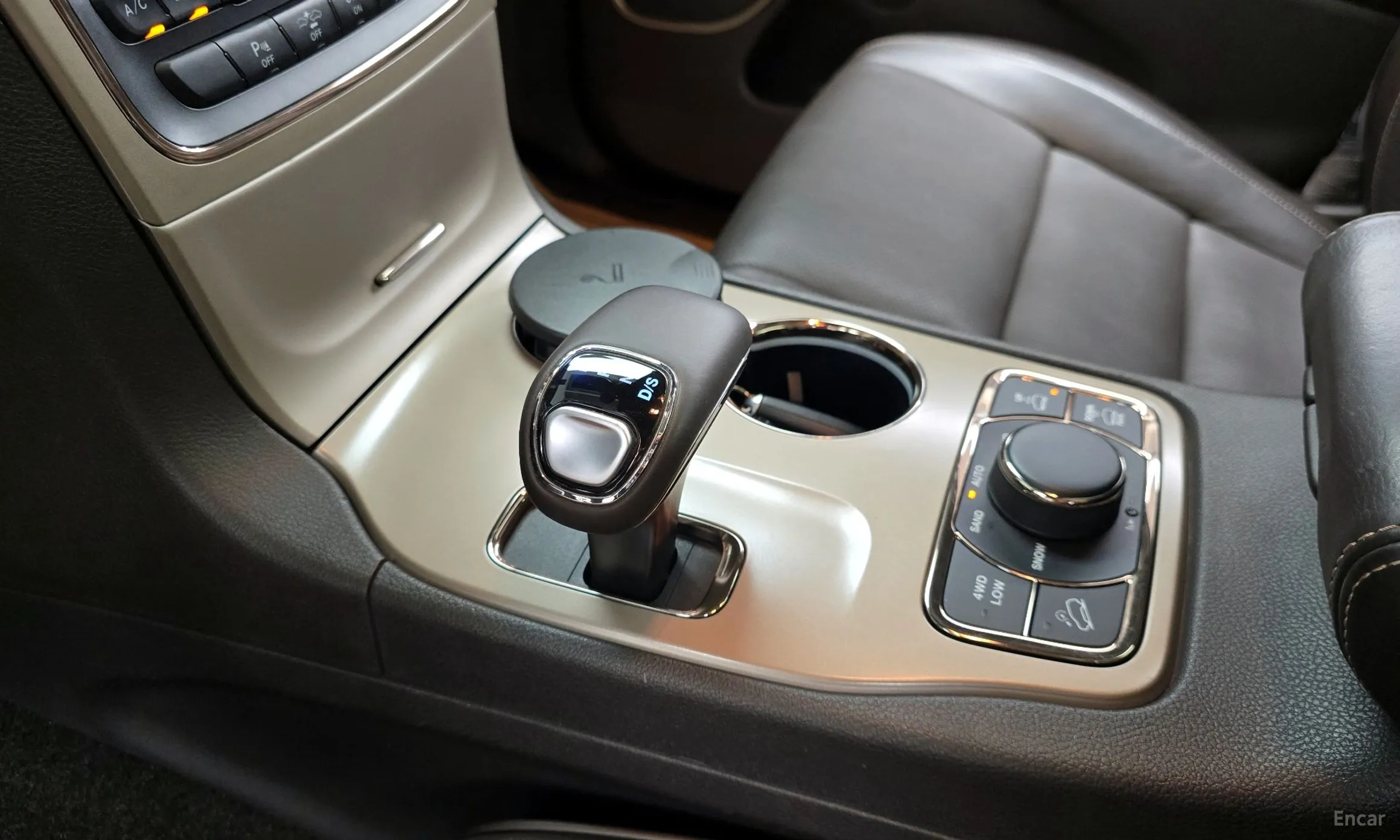 Jeep Grand Cherokee превью 9