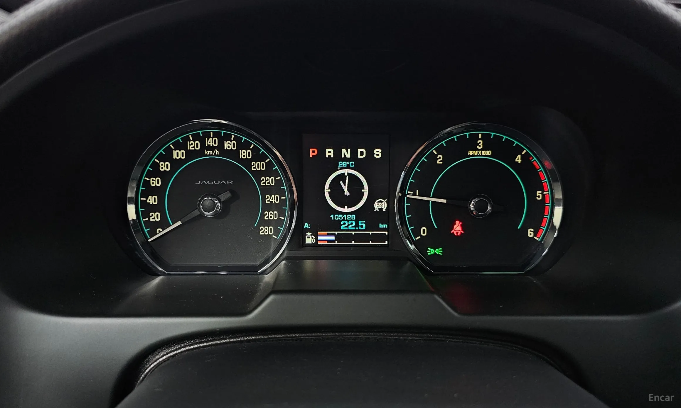 Jaguar New XF превью 8