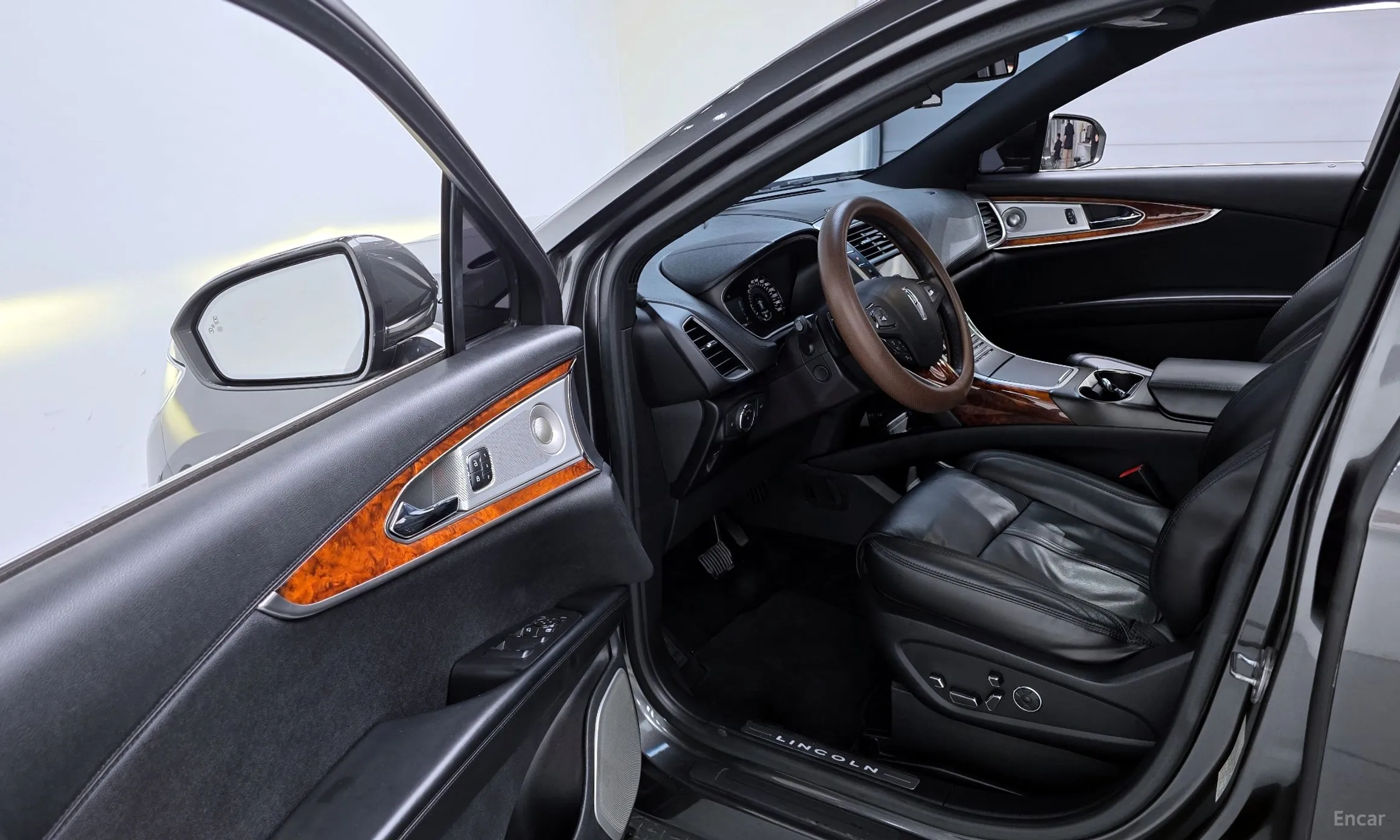 Lincoln MKX 2nd Generation превью 11