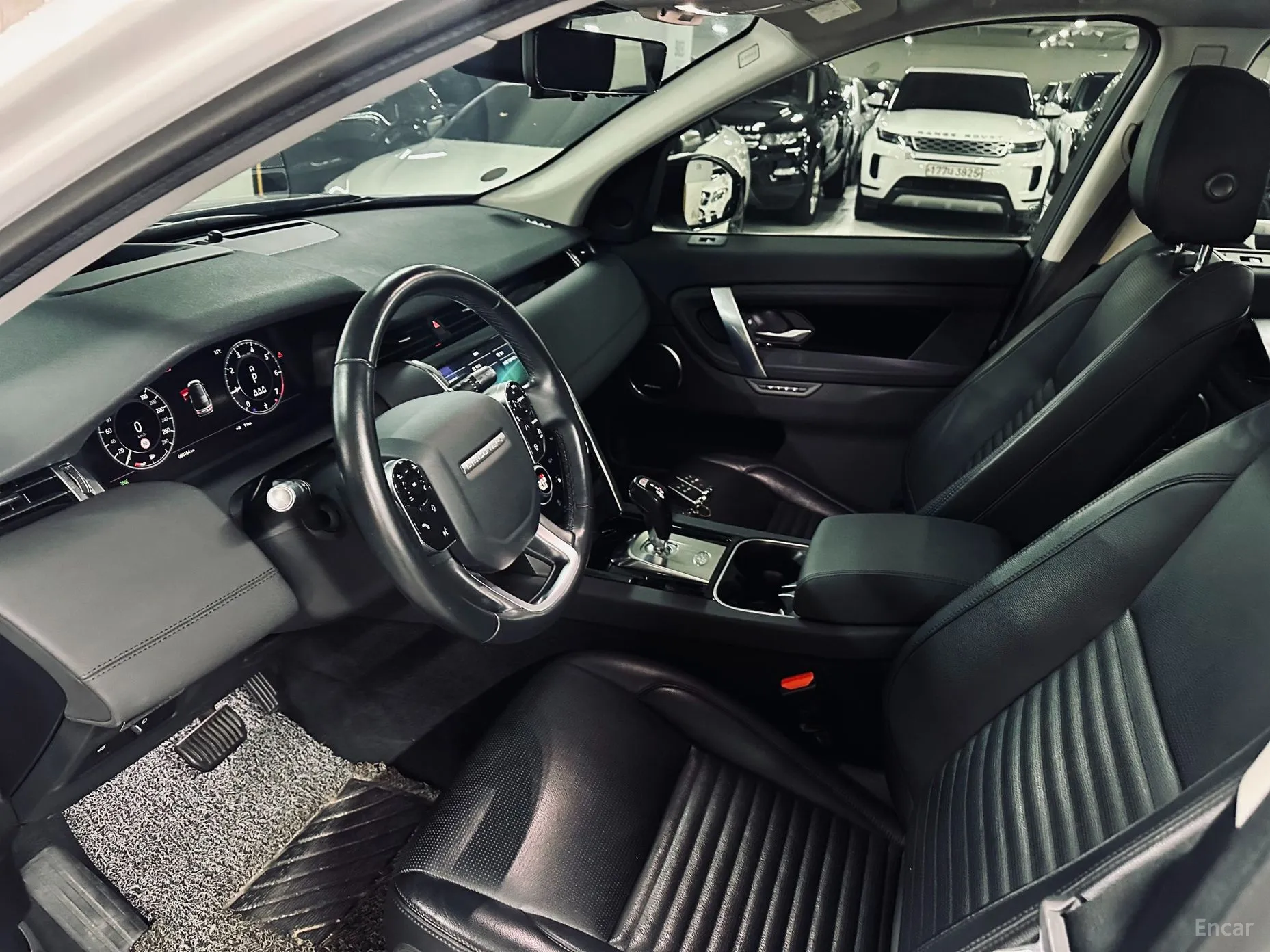 Land Rover Discovery Sports превью 10
