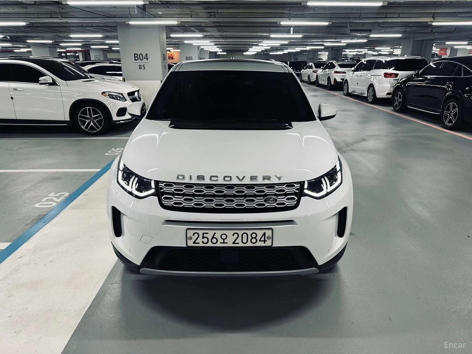 Land Rover Discovery Sports превью 2