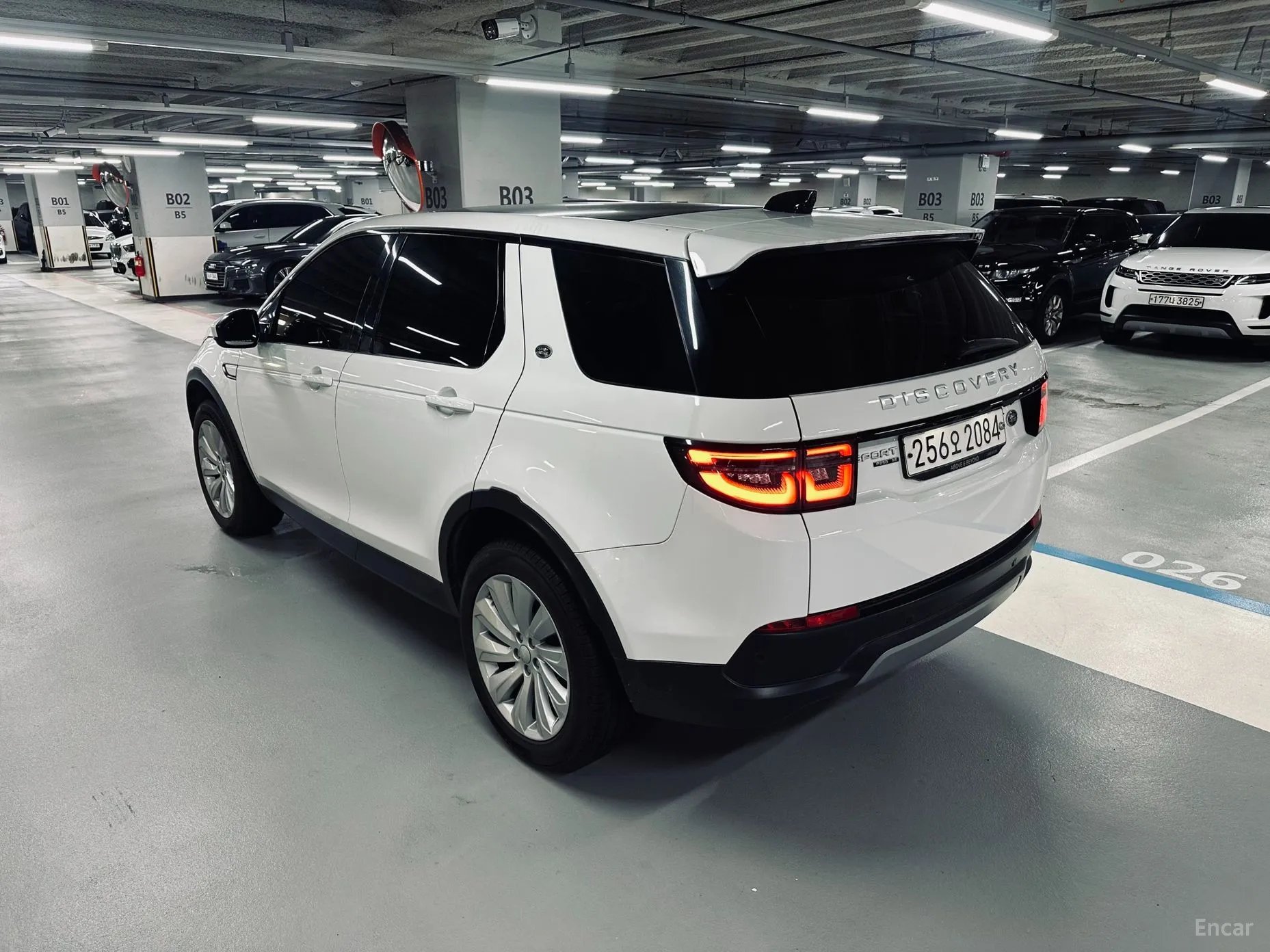 Land Rover Discovery Sports превью 3