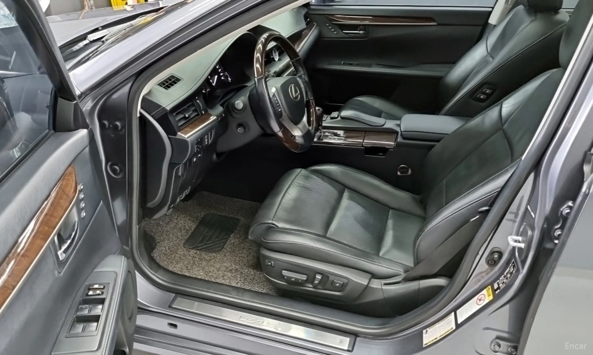 Lexus New ES350 превью 11