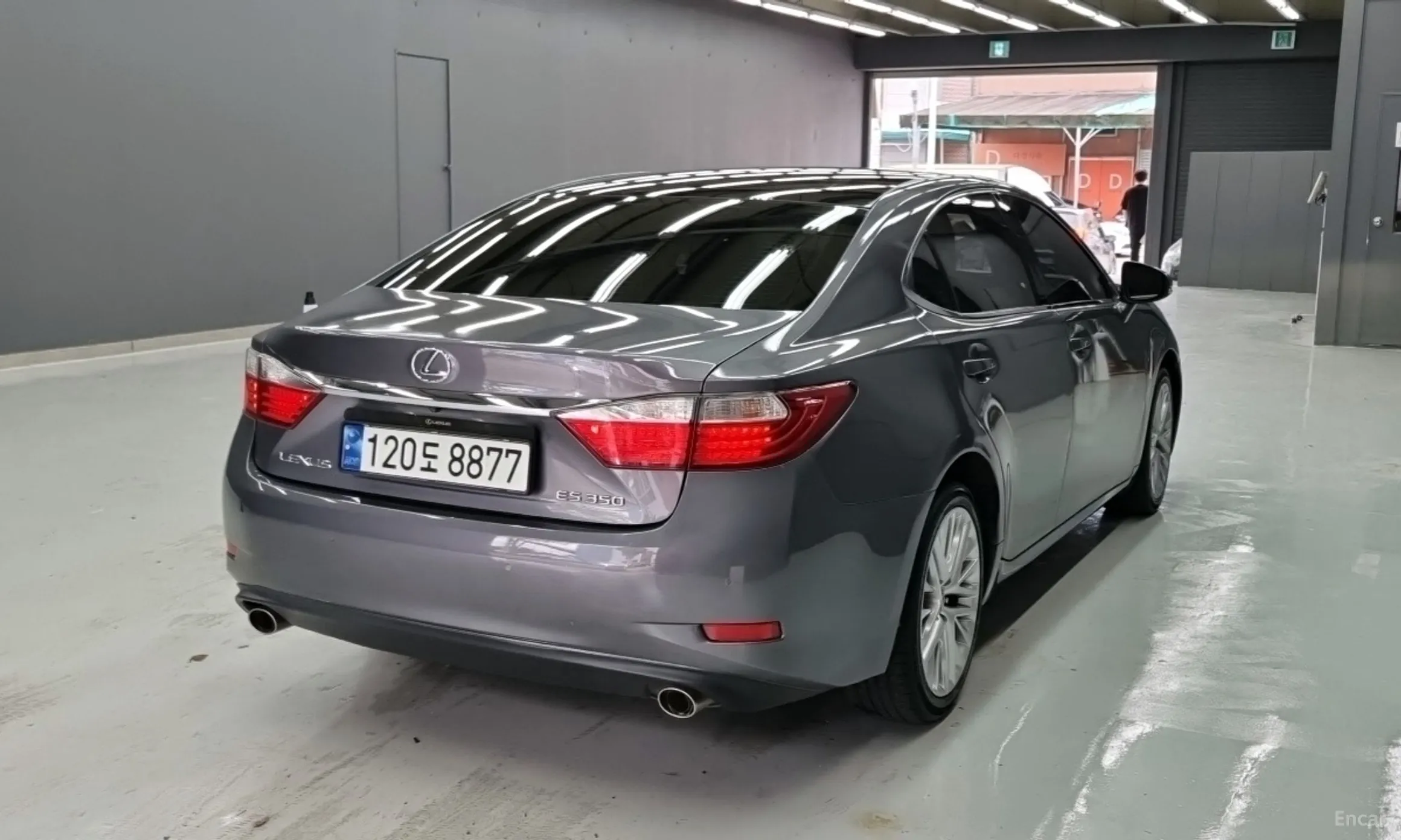 Lexus New ES350