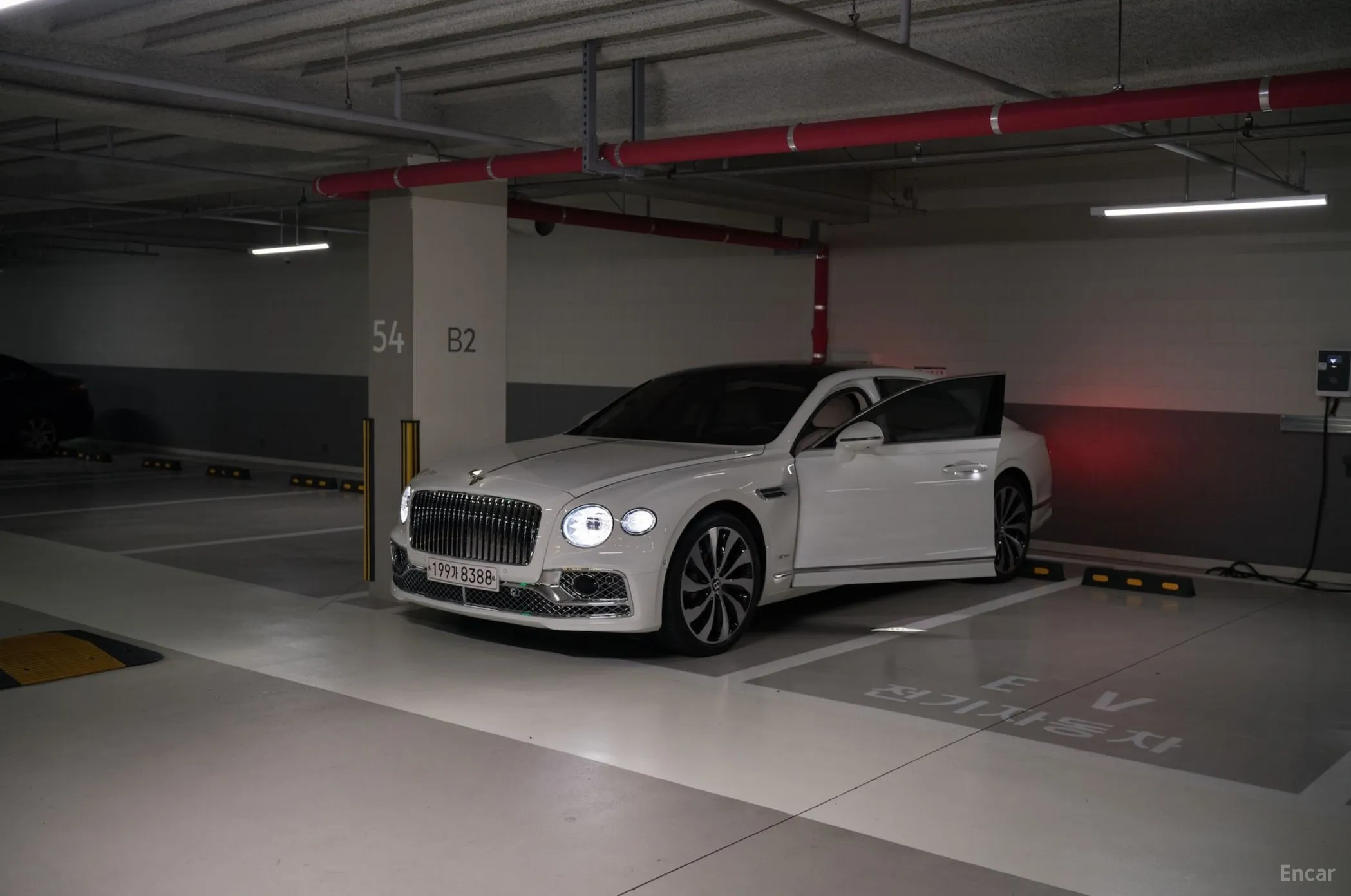 Bentley Flying Spur 3rd Generation превью 18