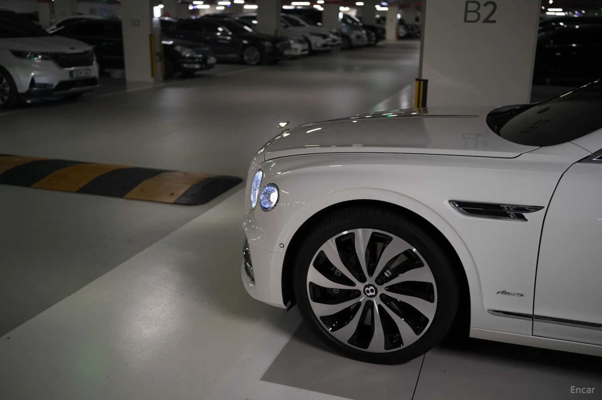 Bentley Flying Spur 3rd Generation превью 19