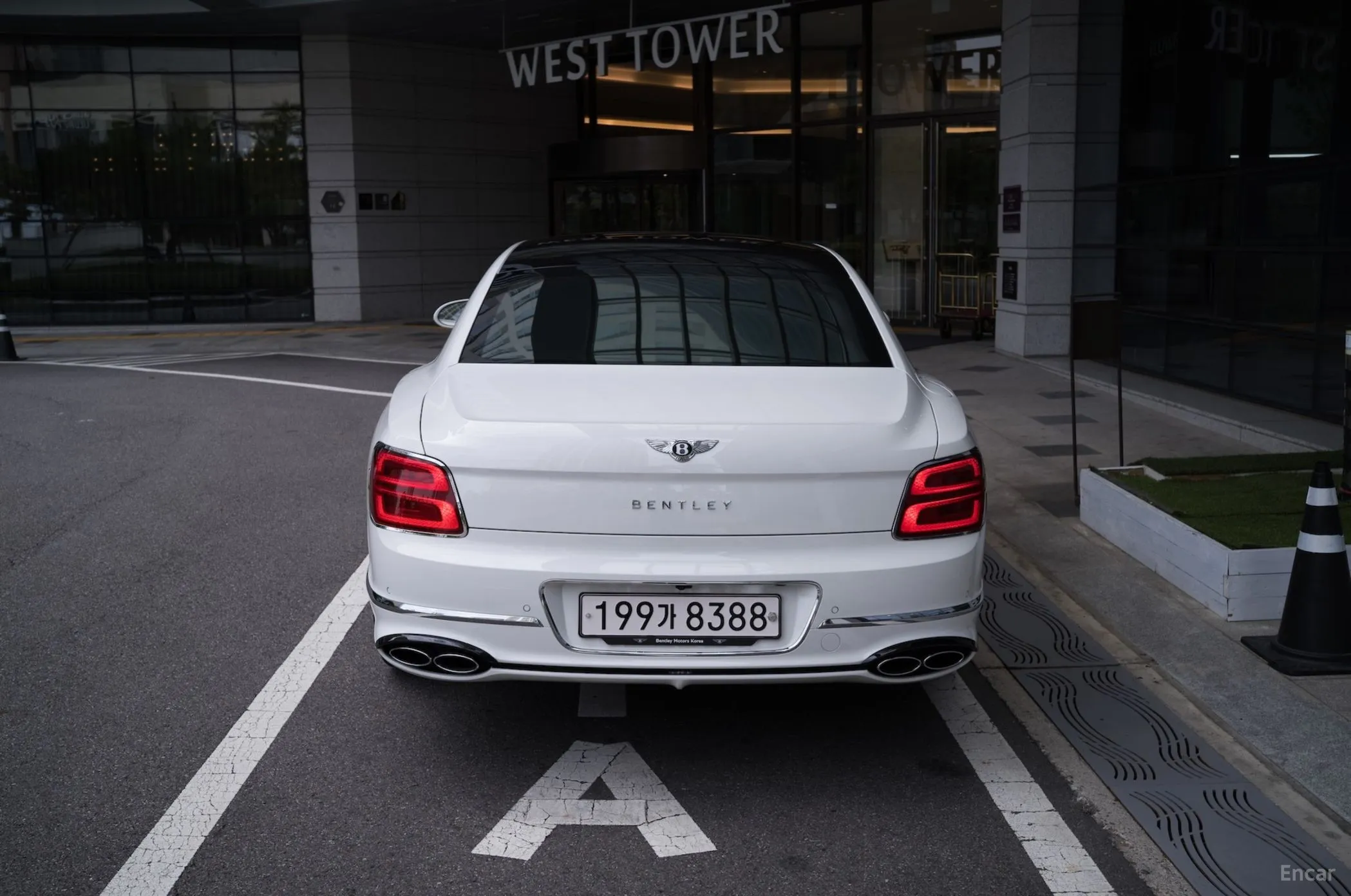 Bentley Flying Spur 3rd Generation превью 4