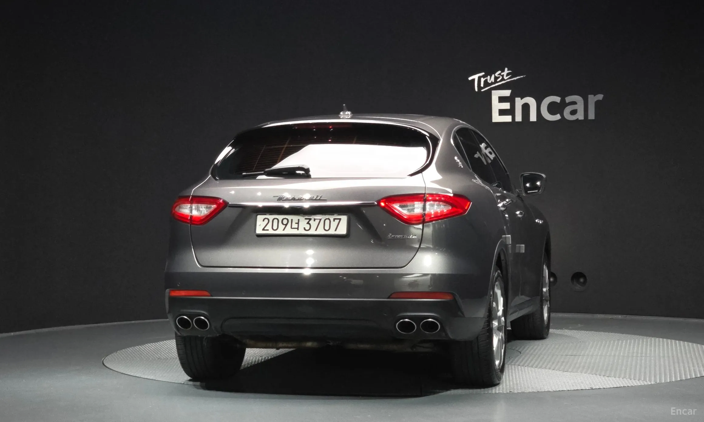 Maserati Levante превью 4