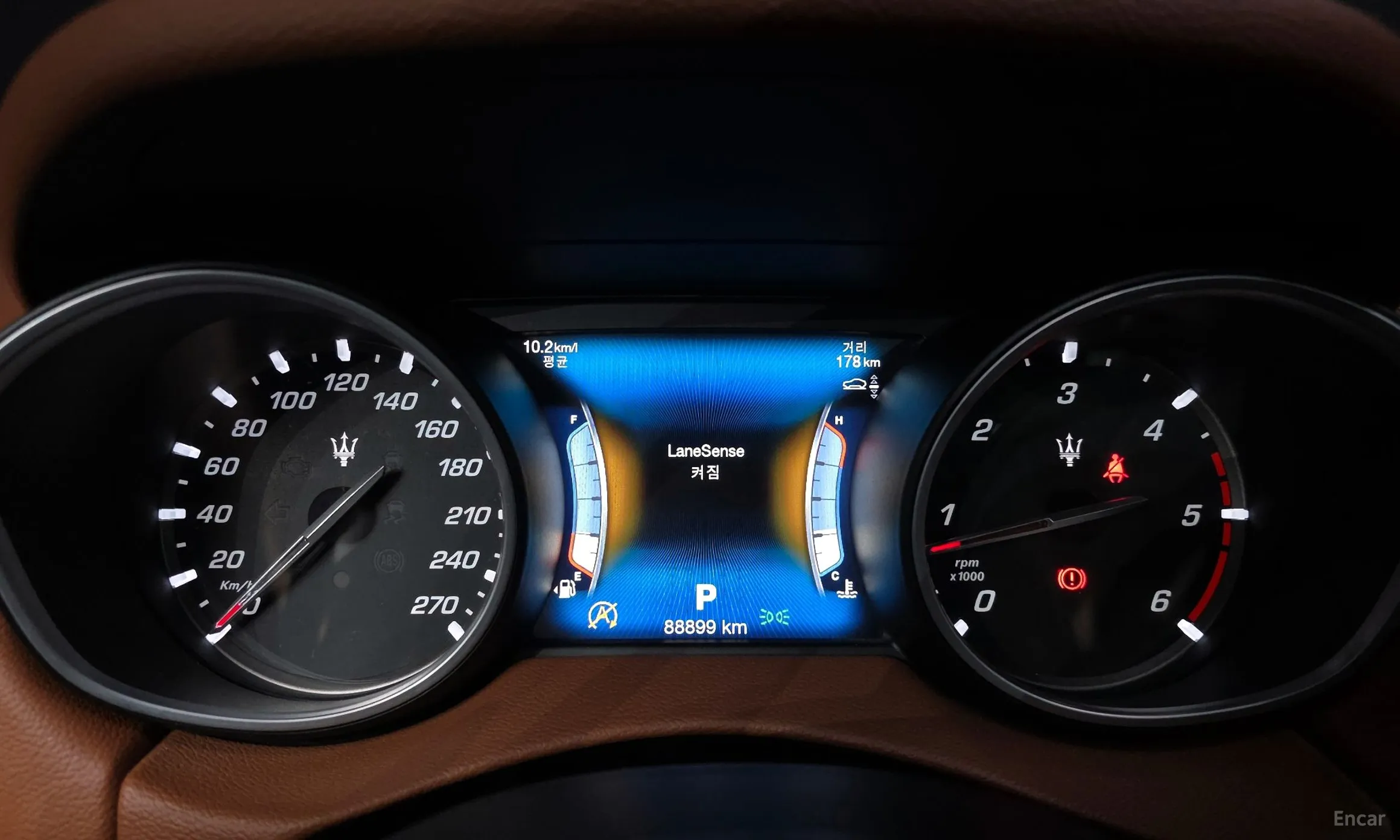 Maserati Levante превью 8