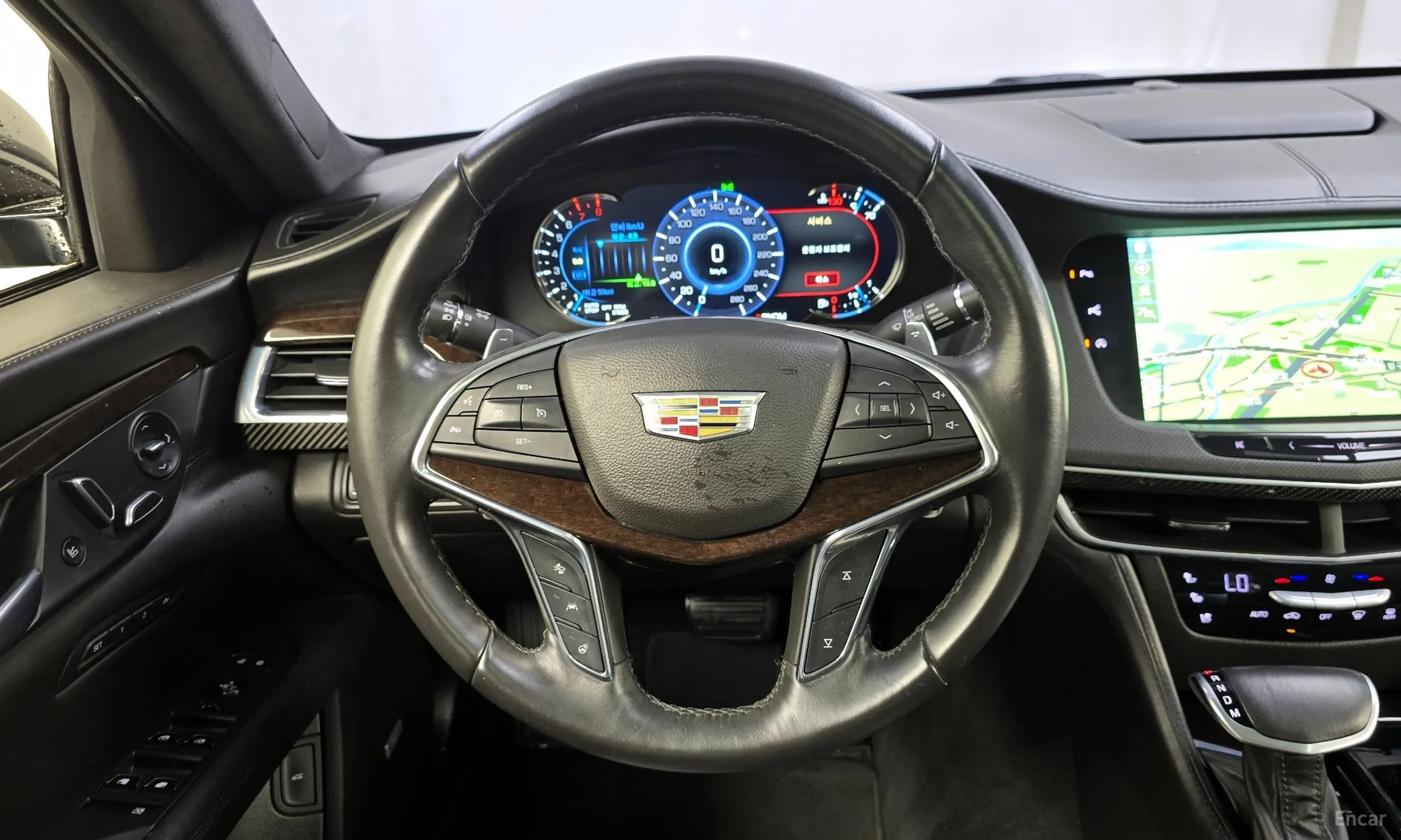 Cadillac CT6 превью 13