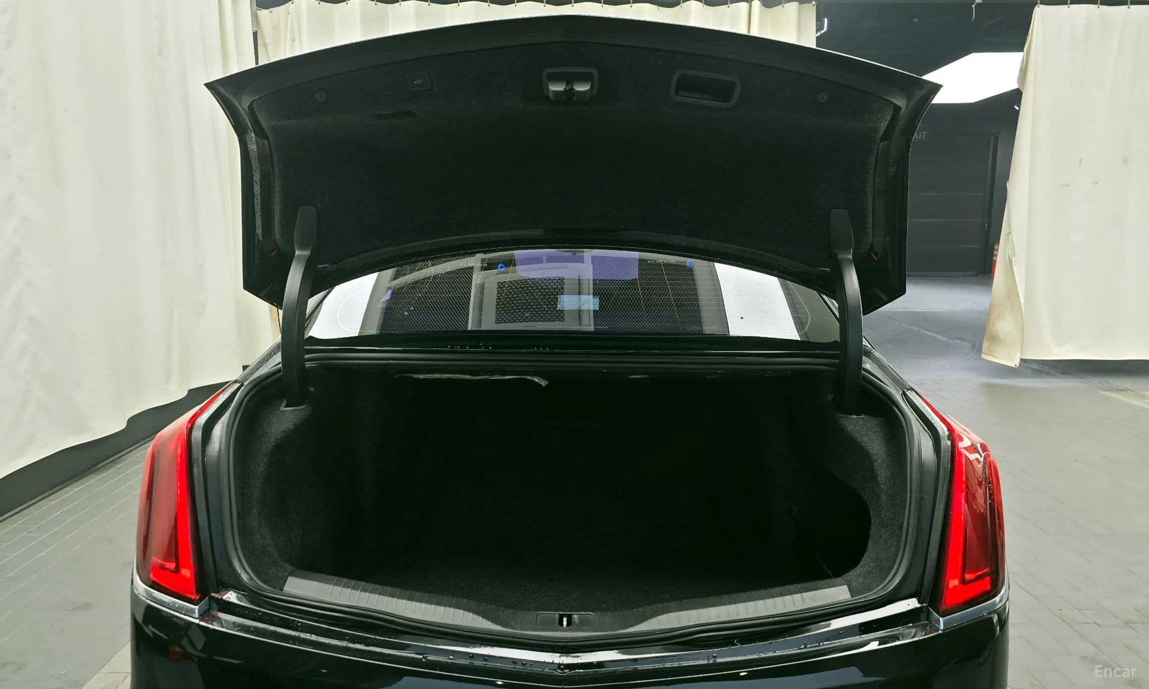 Cadillac CT6 превью 20