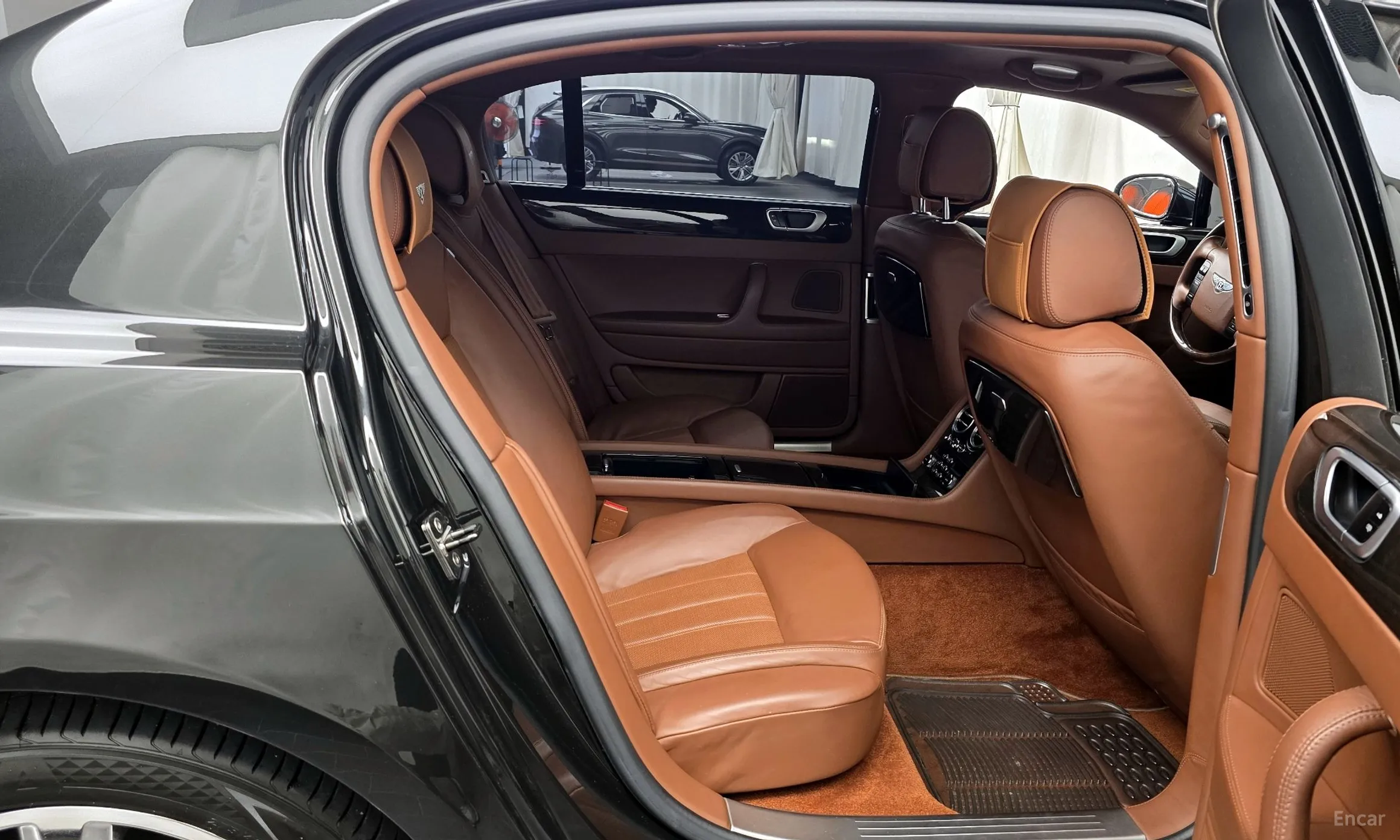 Bentley Flying Spur Gen 1 превью 12
