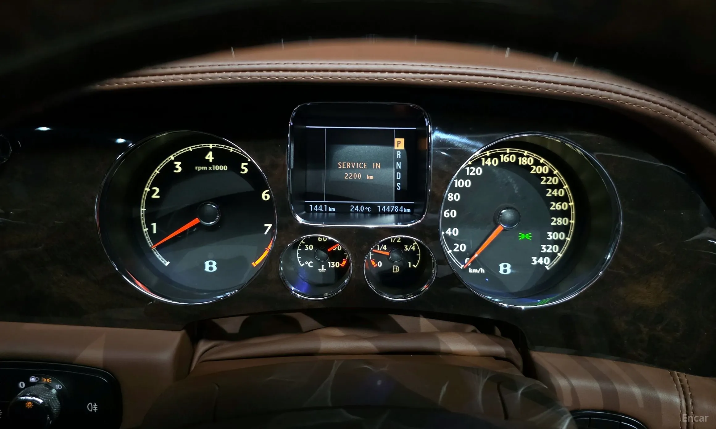 Bentley Flying Spur Gen 1 превью 8