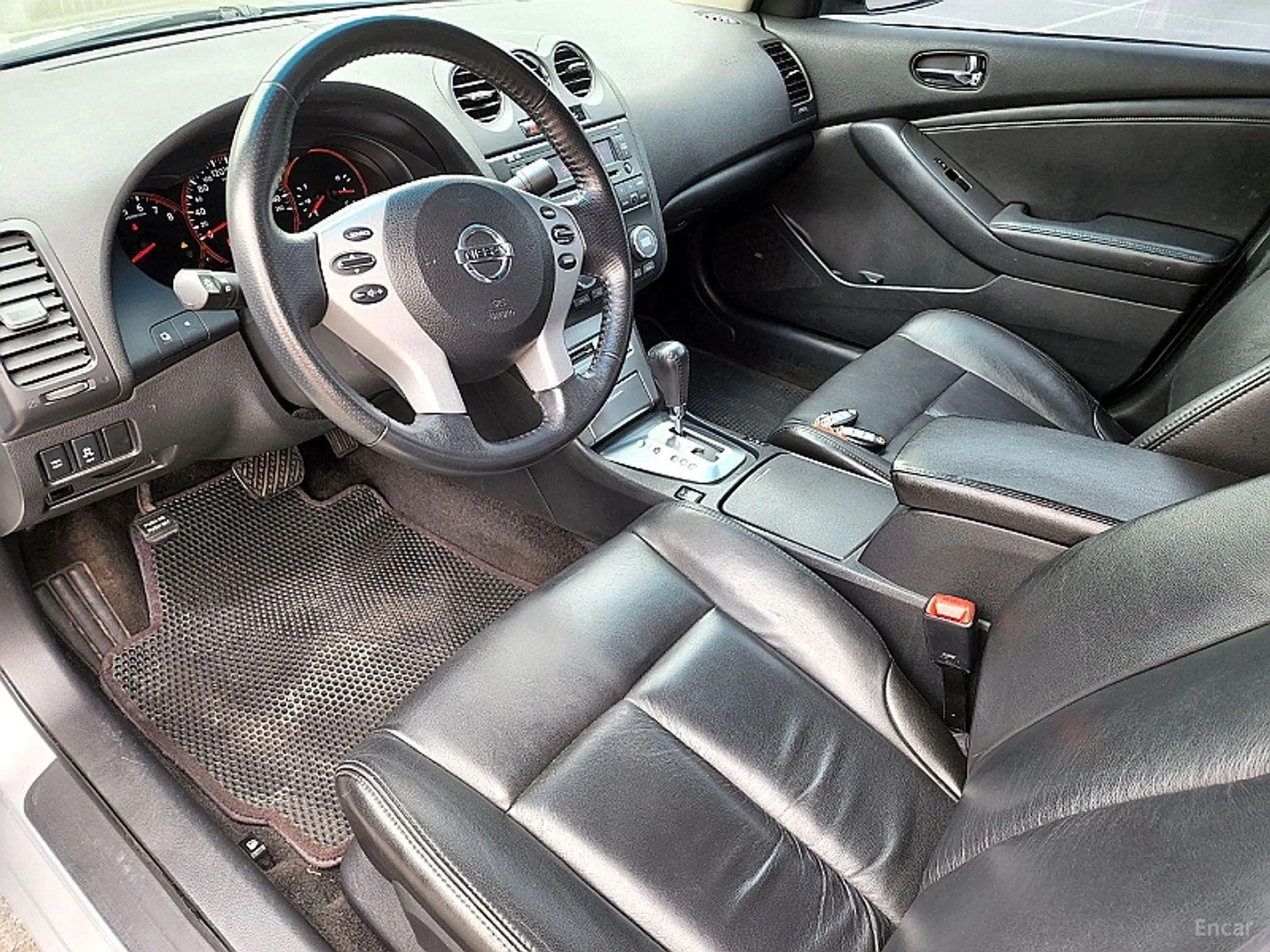 Nissan Altima превью 16